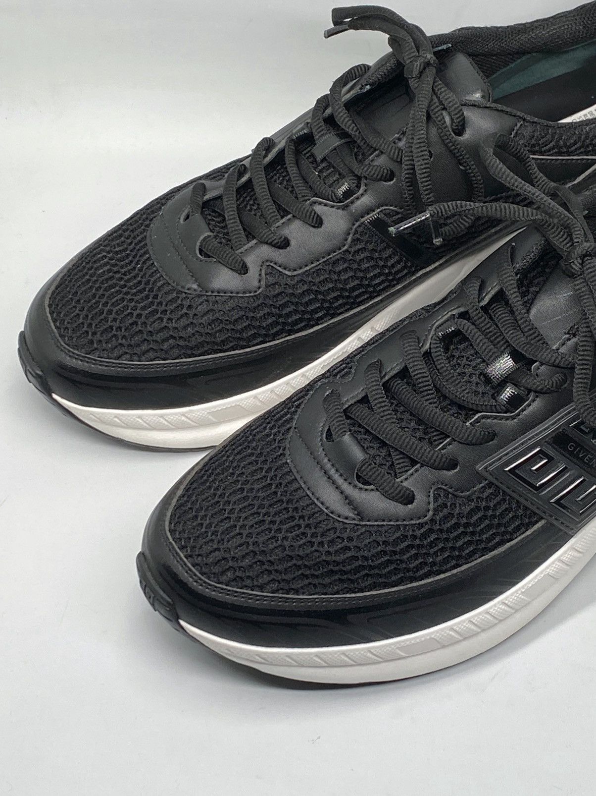 Givenchy Givenchy NFNTY-52 Low Top Sneaker size 45/us size 12 Size US 12 / EU 45 - 5 Thumbnail