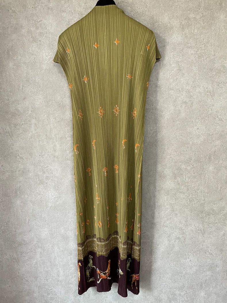 Issey Miyake Issey Miyake size:3 Green carousel pleated dress Size XS / US 0-2 / IT 36-38 - 4 Thumbnail