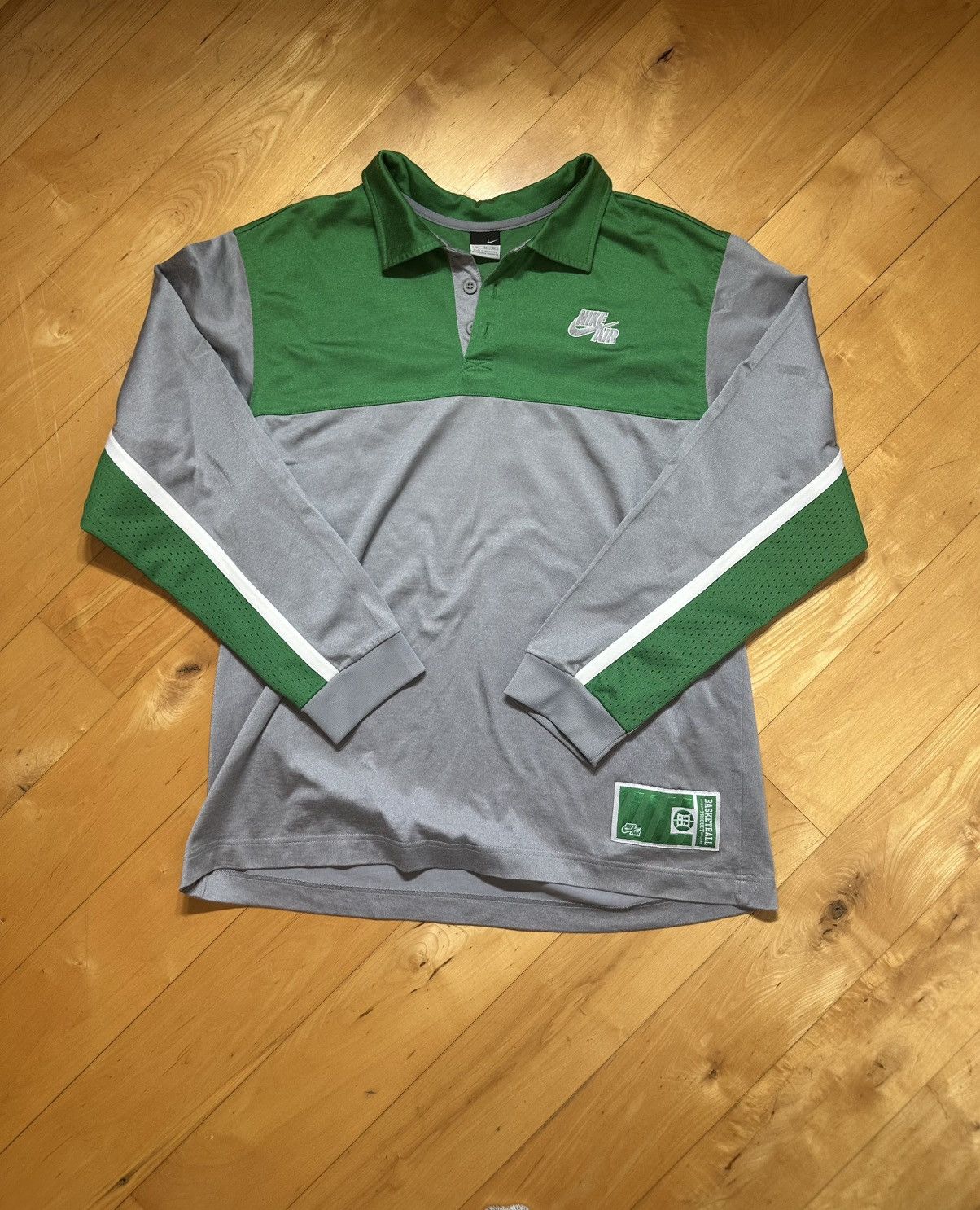 Nike Vintage Nike Air long sleeve Size US XL / EU 56 / 4 - 1 Thumbnail