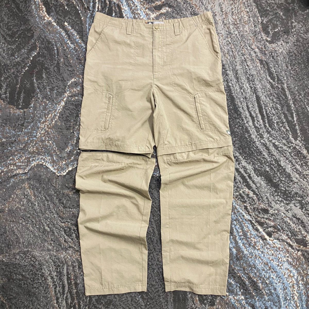 image of Nike Acg Track Cargo Pants in Beige, Men's (Size 33)