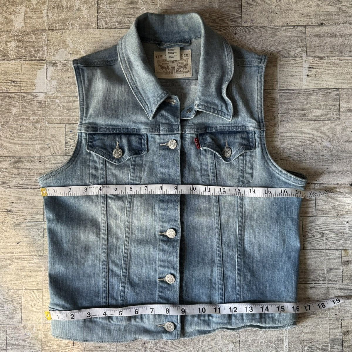Levi's Retro, Levi’s Brand, Princess Kitty, Light-Wash Denim Vest Size S / US 4 / IT 40 - 10 Thumbnail