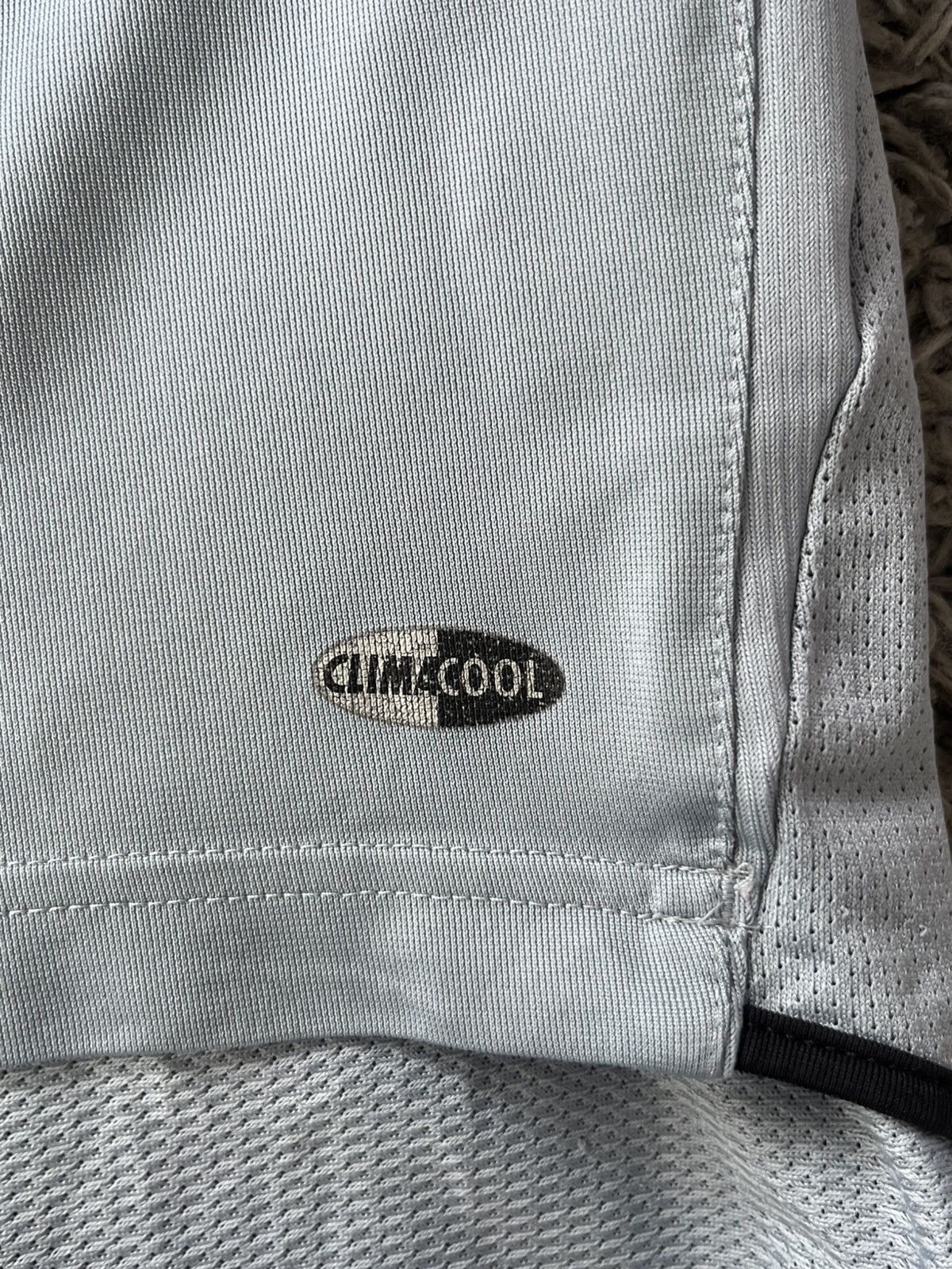 Vintage Vintage Adidas Soccer Jersey Real Madrid 2004-2005 Size US S / EU 44-46 / 1 - 7 Thumbnail