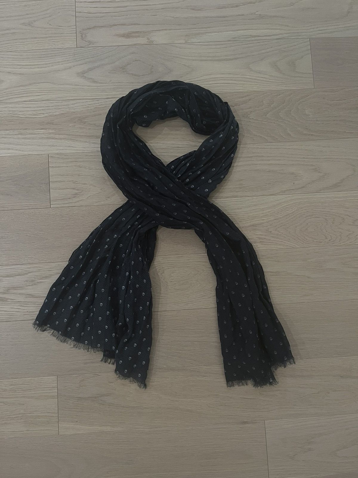 John Varvatos Mini Skulls Jacquard Scarf. Size ONE SIZE - 3 Thumbnail