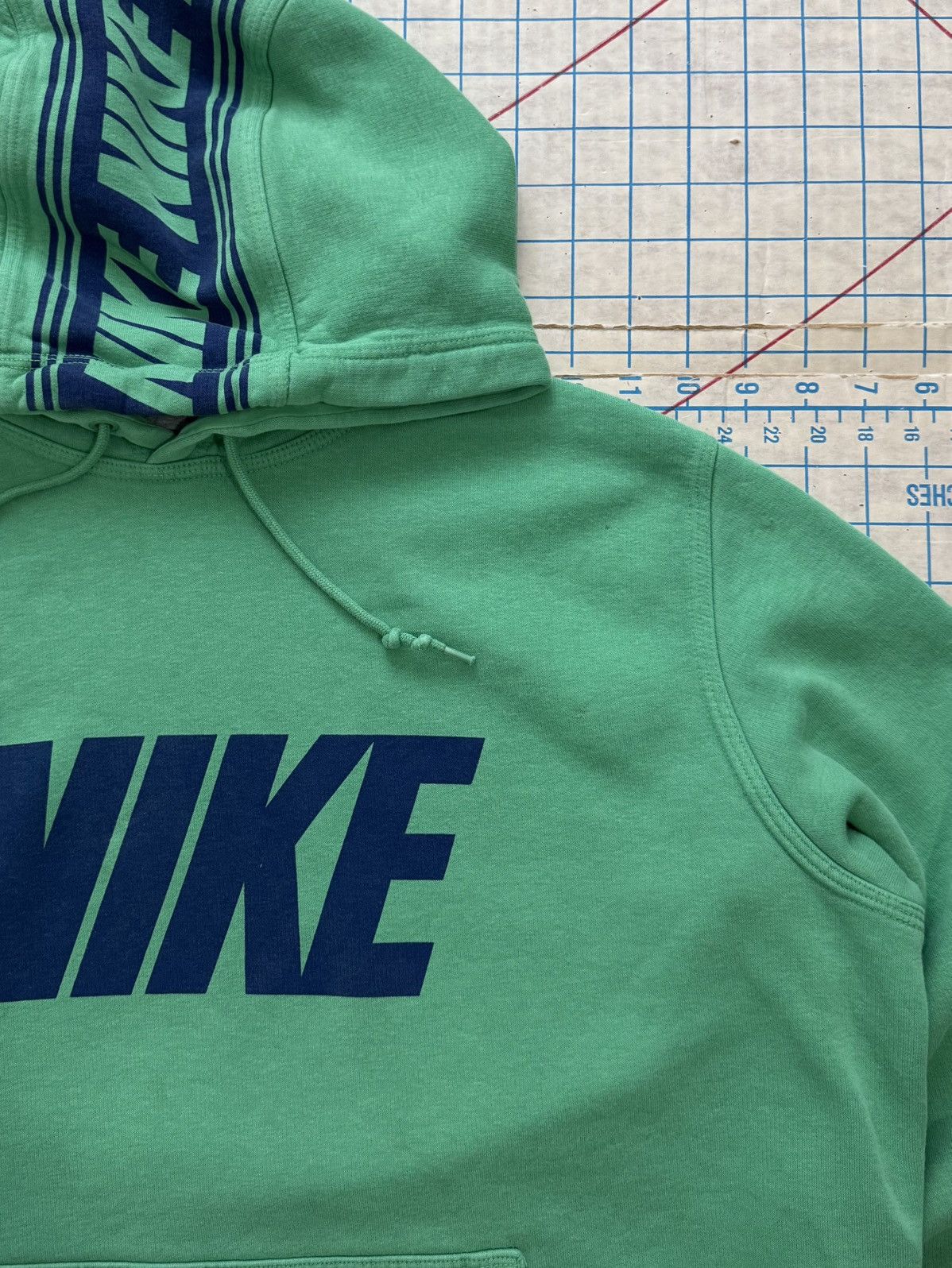 Nike × Vintage Vintage Y2K Nike Spell Out Hoodie Green Fits Size XL Size US XL / EU 56 / 4 - 5 Thumbnail