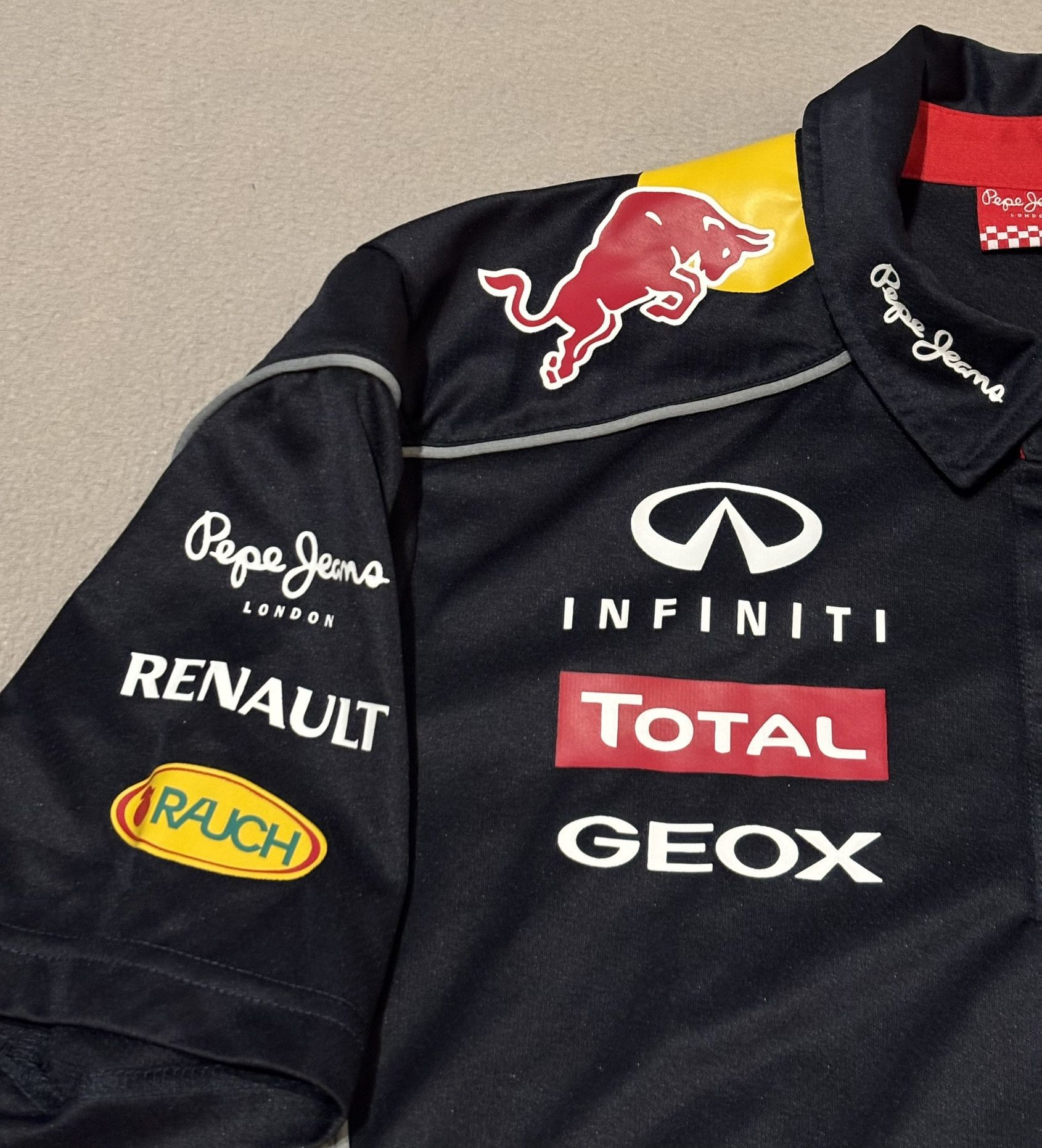 Pepe Jeans Infiniti Red Bull Racing x Pepe Jeans 2014 Polo Shirt Size US XL / EU 56 / 4 - 7 Thumbnail