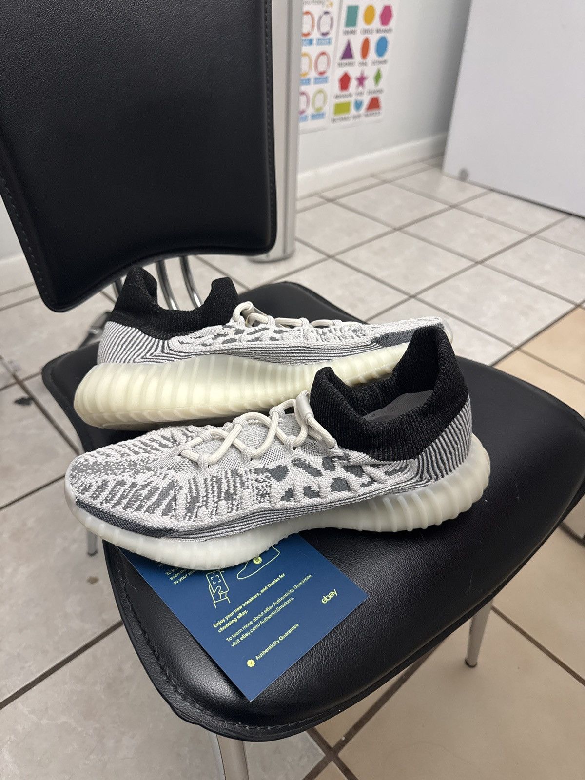 Yeezy Yeezy cmpct panda Size US 9.5 / EU 42-43 - 3 Thumbnail