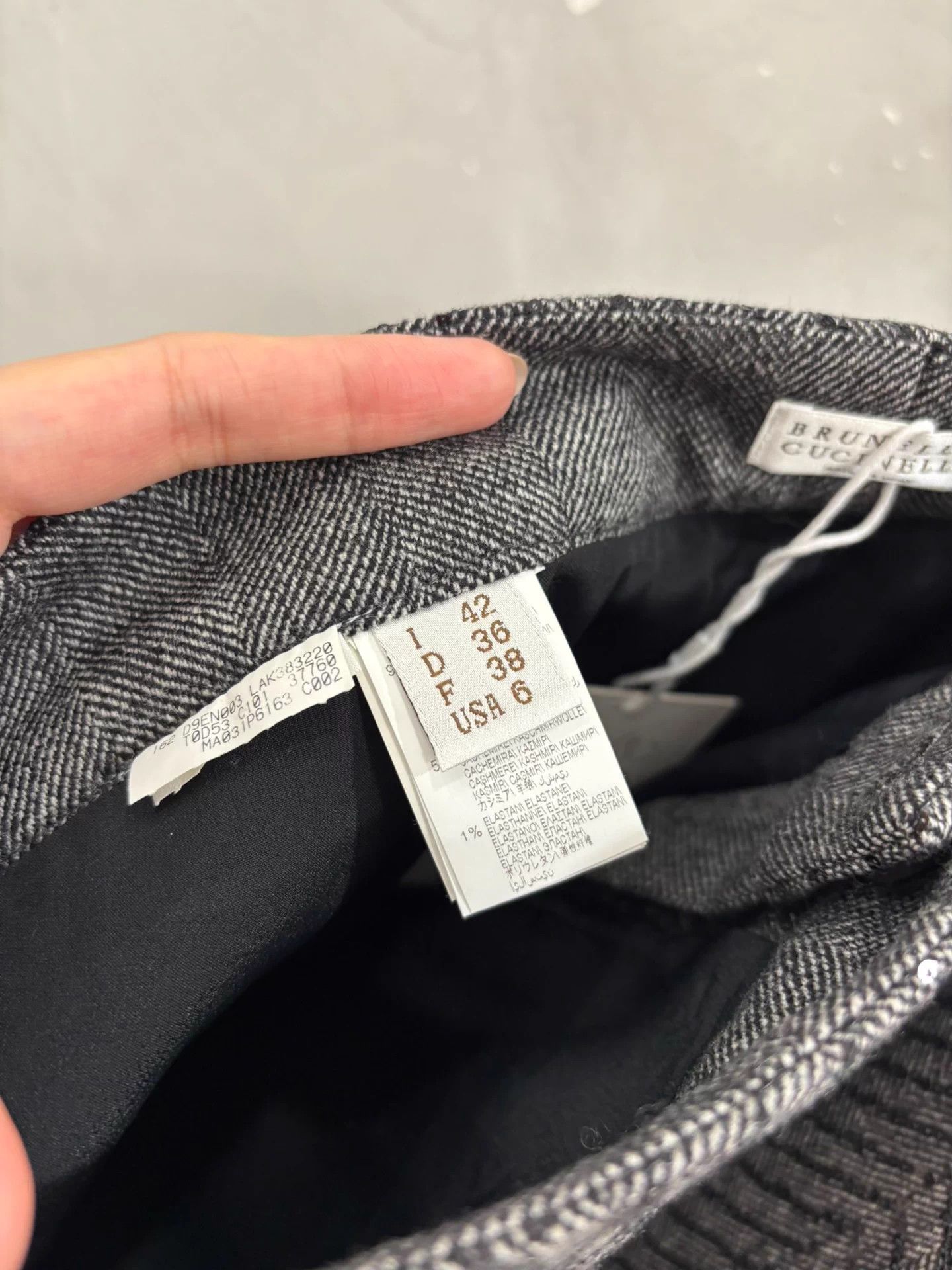 Brunello Cucinelli Brunello Cucinelli Dark Gray Sequin Wool-Cashmere 38 Unworn Size 28" / US 6 / IT 42 - 4 Thumbnail