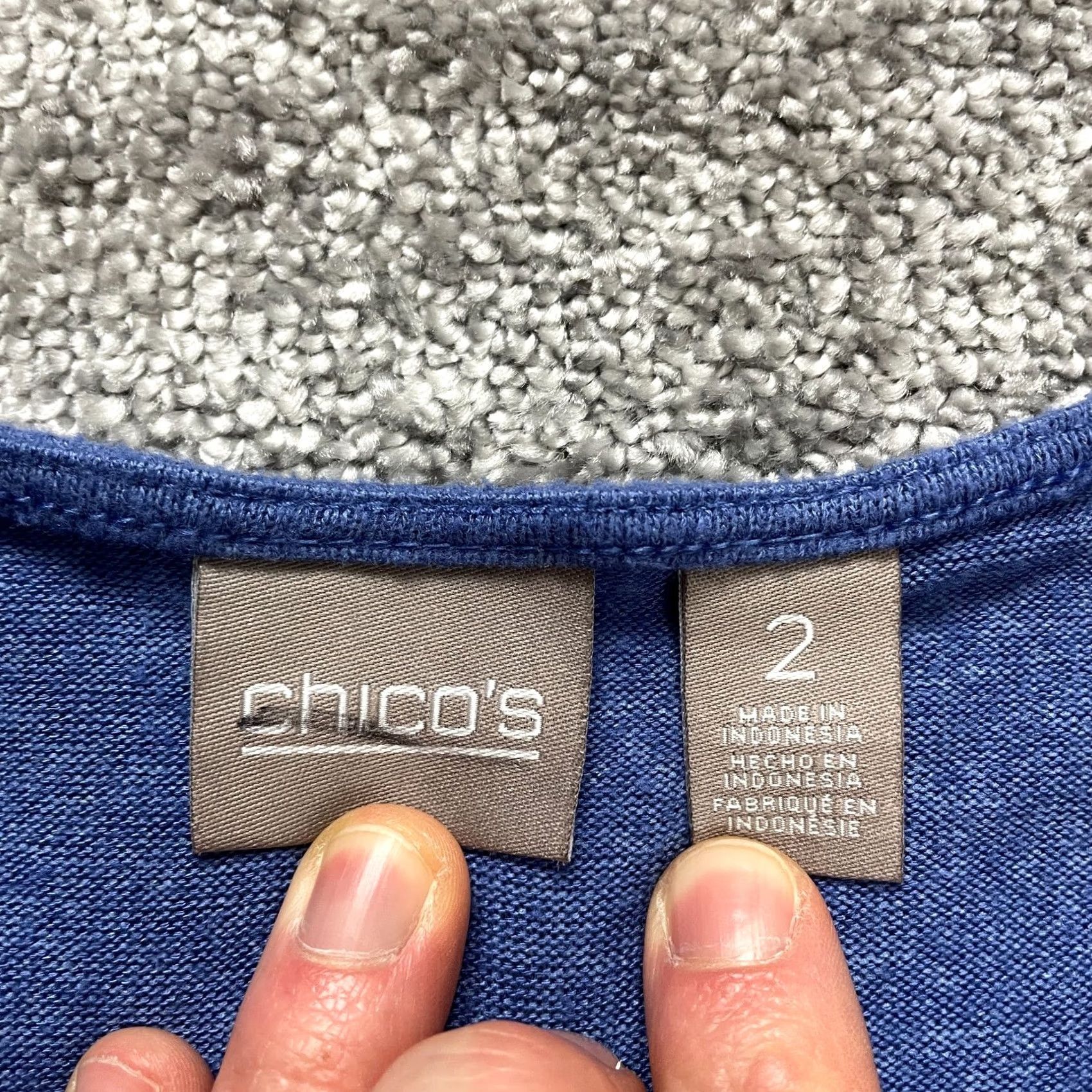 Vintage Chico's Shirt Womens Chico Blue Long Sleeve V Neck T-Shirt 2 12 Large L Rayon Polyester Top Size L / US 10 / IT 46 - 7 Thumbnail