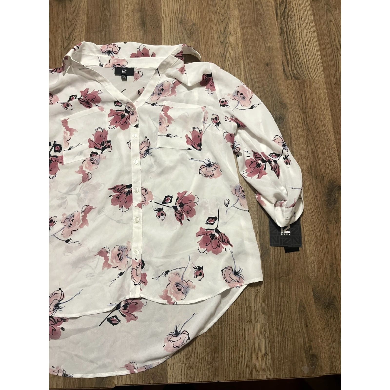 Vintage Iz Byer Blouse Womens XXL White Pink Floral Button Up 3/4 Sleeve NWT Size XXL / US 16-18 / IT 52-54 - 4 Thumbnail