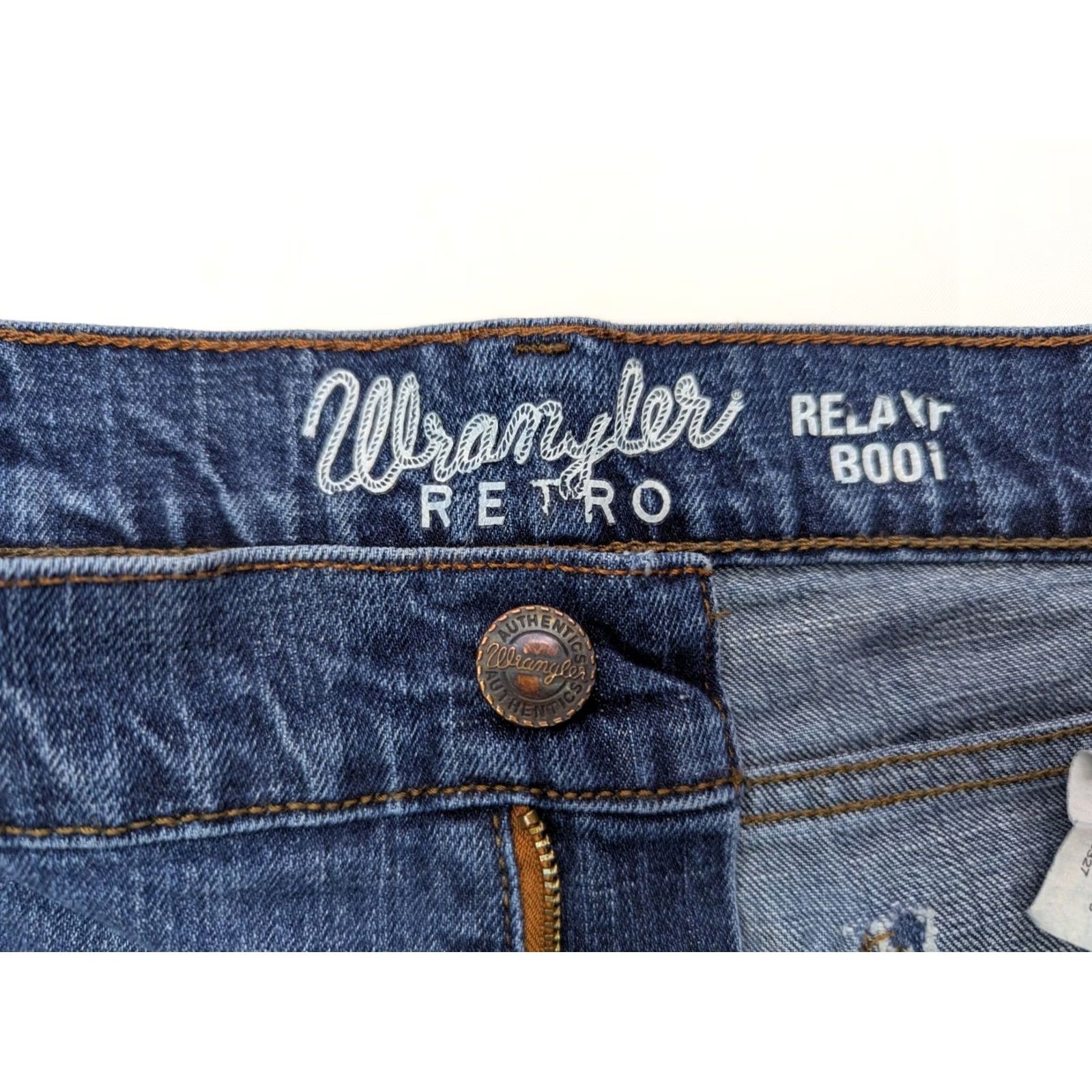 Wrangler VINTAGE Wrangler Retro Relaxed Boot Cut Western Jeans Men 35x35 Blue Denim Cotton Spandex 5-Pocket WRT20JH Mens Boots/ Cowboy style 90s/00s Size US 35 - 7 Thumbnail