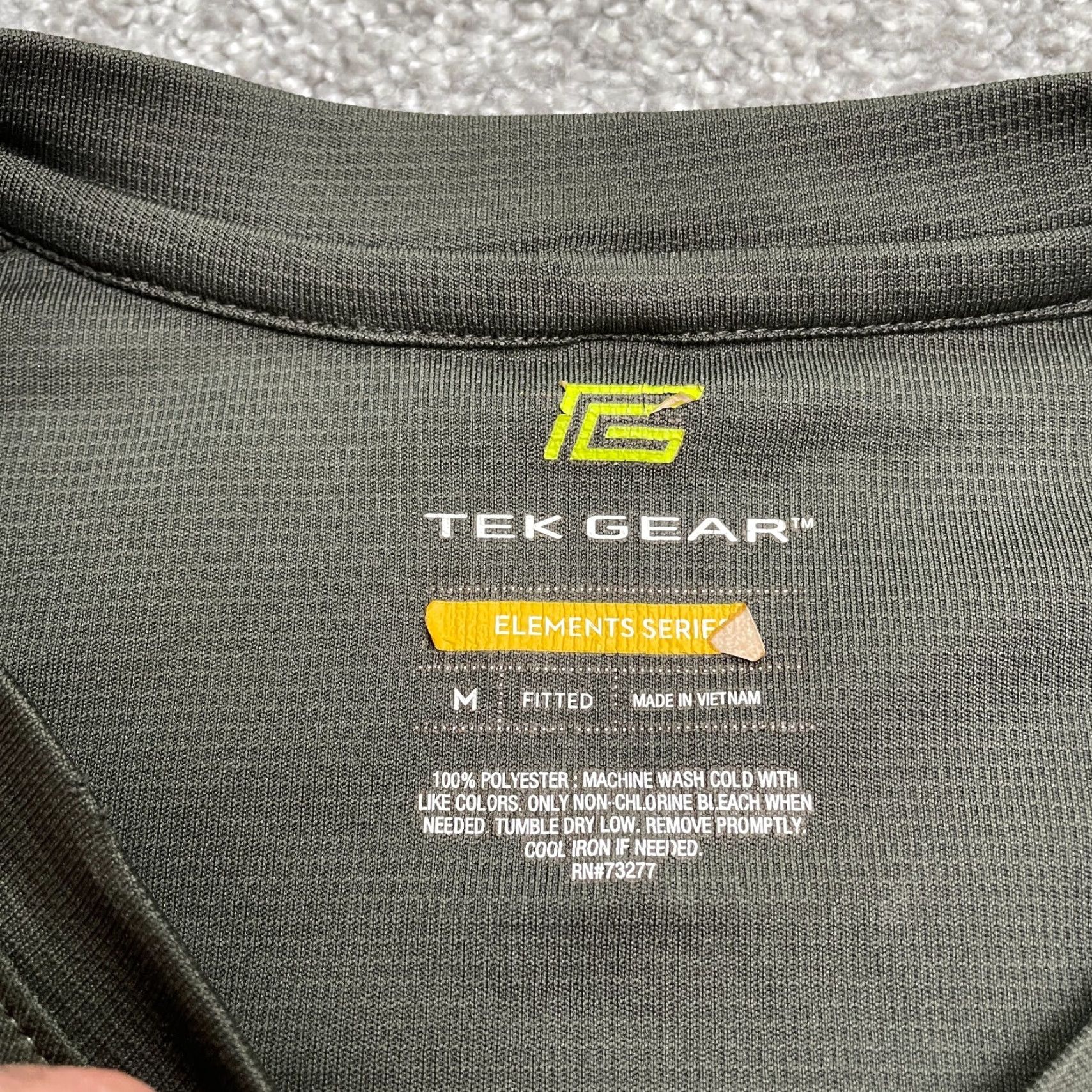 Tek Gear Tek Gear Element Series T-Shirt Mens Medium Gray Crew Neck Activewear All Seasons Breathsble Lightweight Short Sleeve Regular Fit Size US M / EU 48-50 / 2 - 5 Thumbnail
