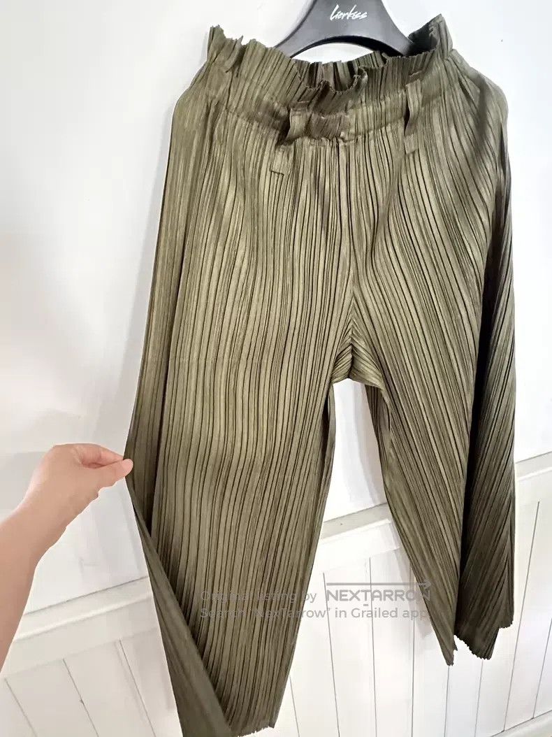Issey Miyake Issey Miyake size:5 Avocado green pleated straight-leg pan Size 31" - 4 Thumbnail