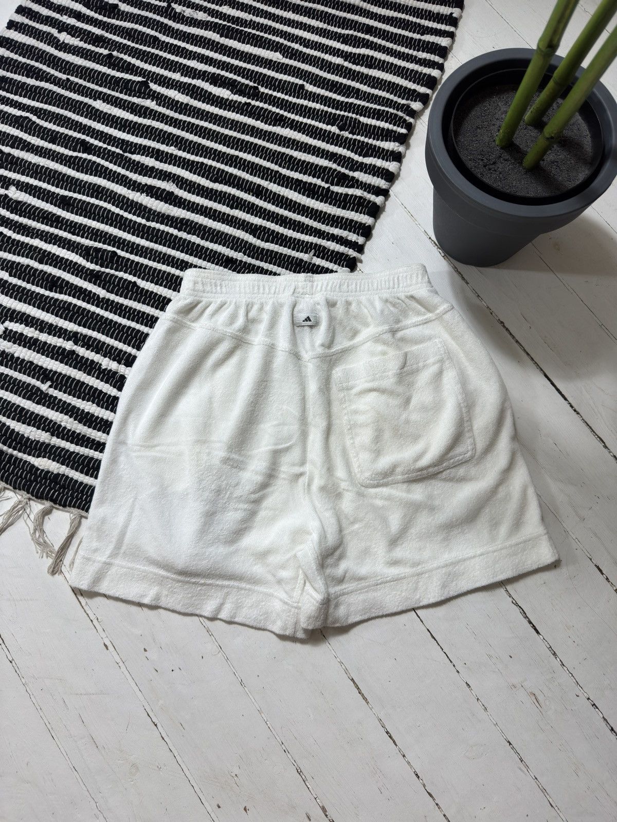 Adidas VINTAGE ADIDAS PLUSH Y2K SHORTS Size 30" / US 8 / IT 44 - 3 Thumbnail