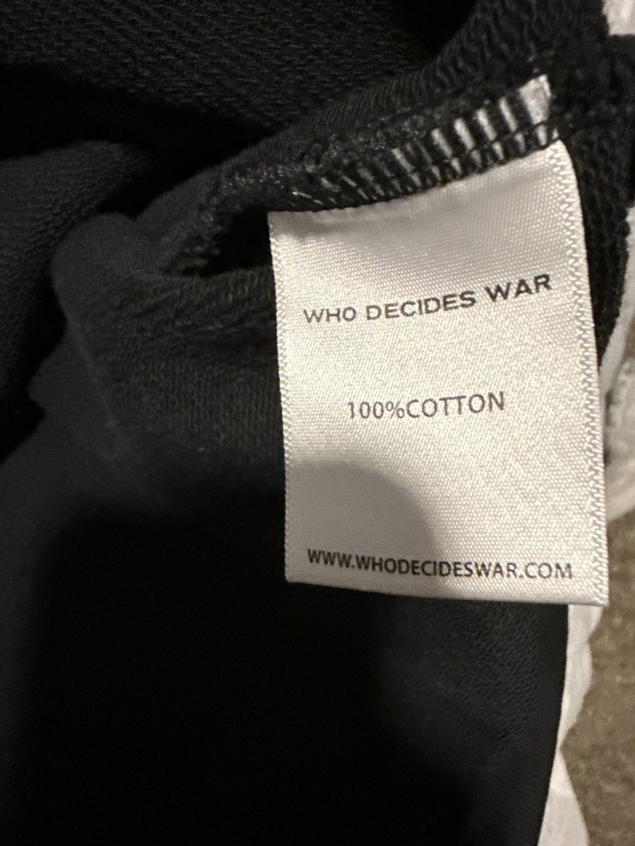 Who Decides War Who decide war black flame hoodie wdw Size US M / EU 48-50 / 2 - 5 Thumbnail