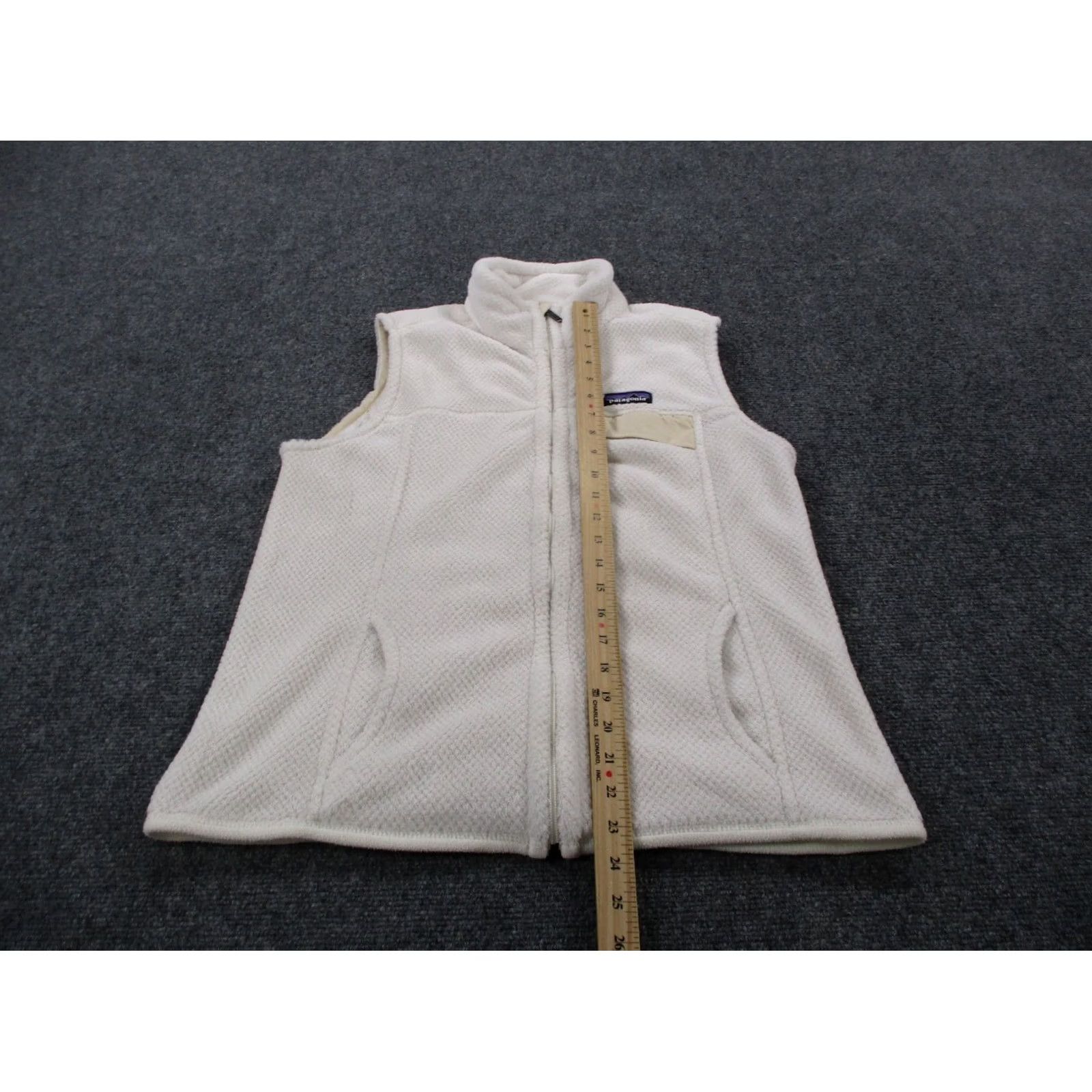 Patagonia Patagonia Vest Jacket Womens L Beige ReTool Fuzzy Fleece Outdoor Hiking 25446 Size L / US 10 / IT 46 - 3 Thumbnail