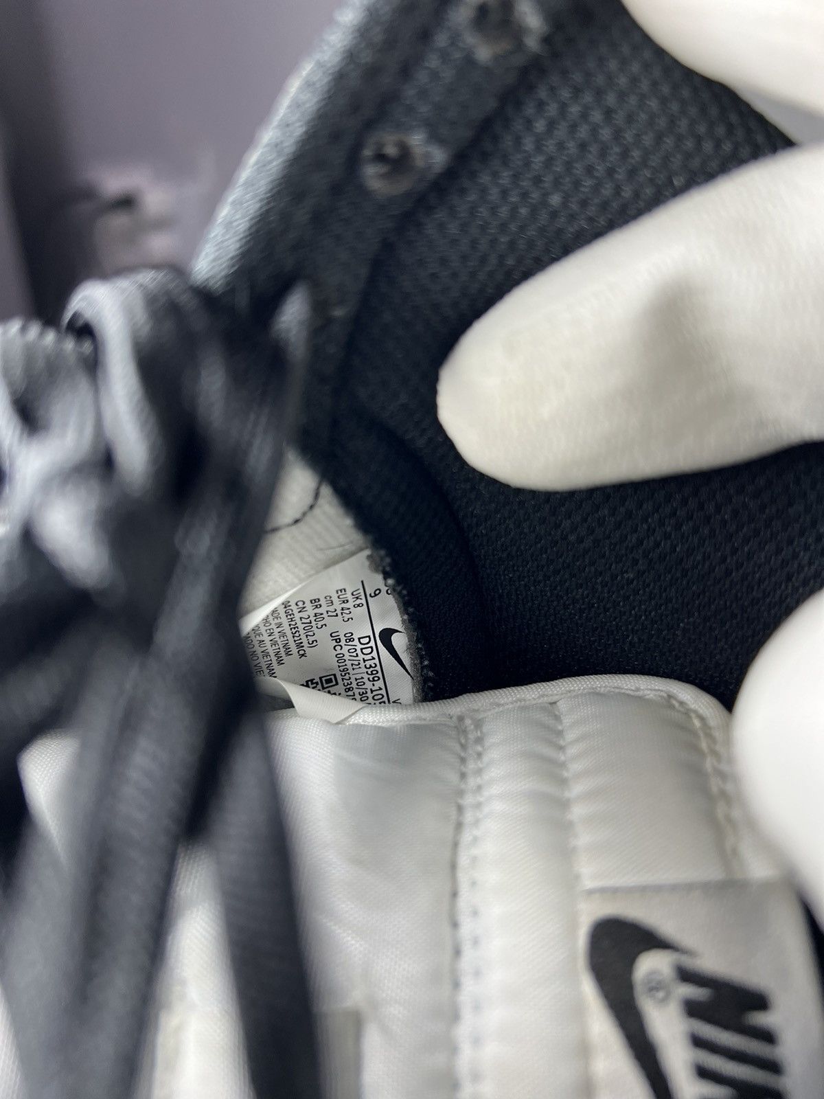 Nike Nike Dunk Hi Retro “Panda” Size US 9 / EU 42 - 9 Thumbnail