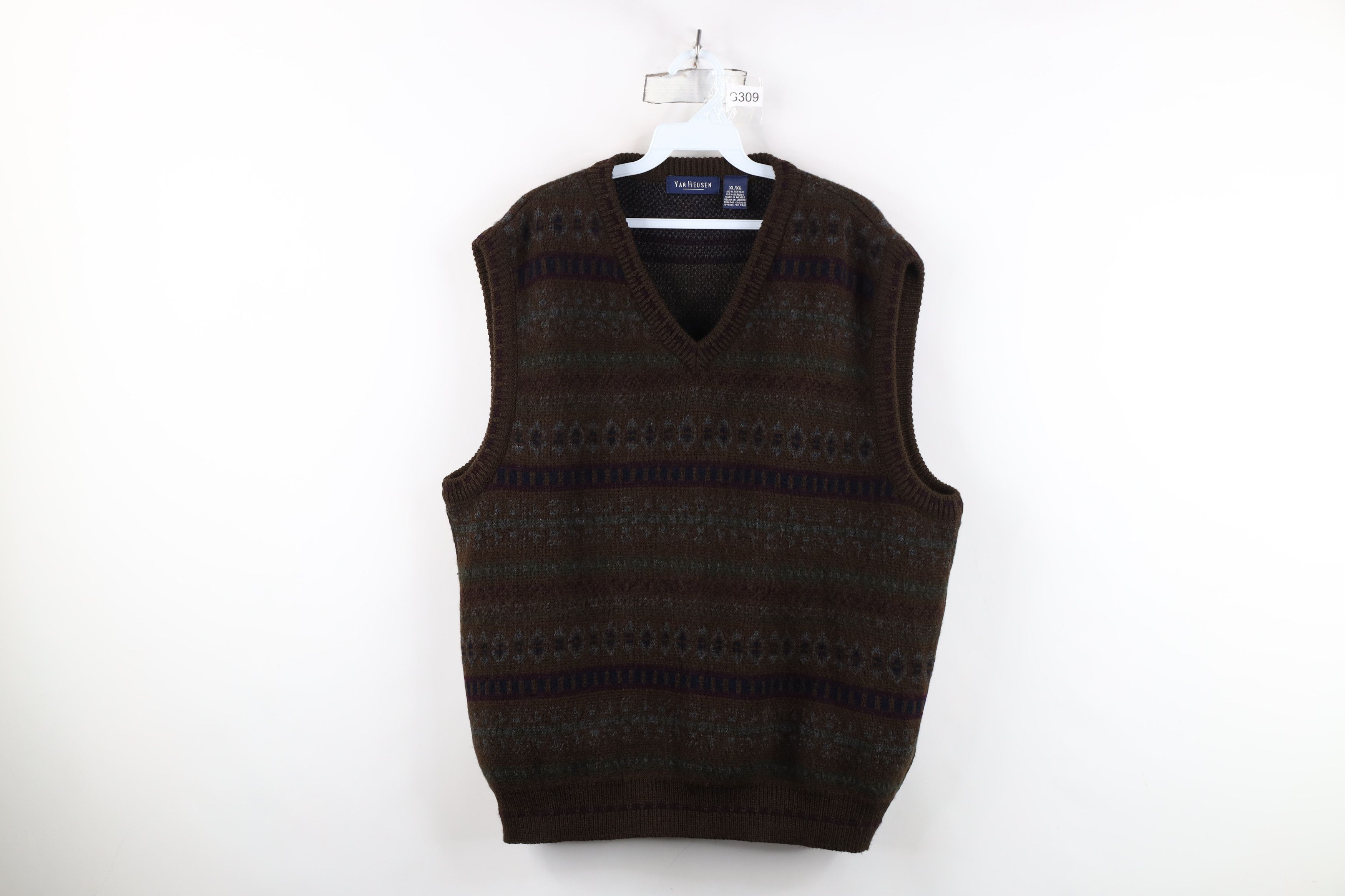 Vintage Vintage 90s Streetwear Fair Isle Knit V-Neck Sweater Vest Size US XL / EU 56 / 4 - 1 Thumbnail