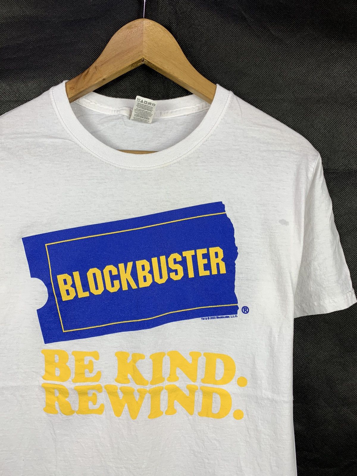Other Rare! Be Kind Rewind Blockbuster Movie Promo Tee Size US S / EU 44-46 / 1 - 2 Thumbnail