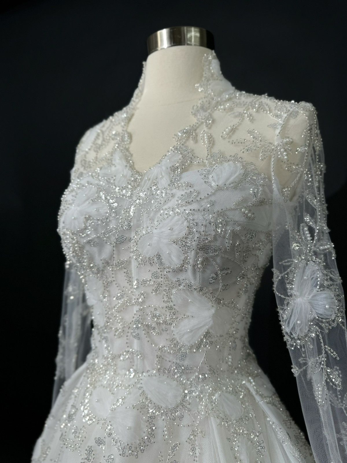 Other US 4-6 Anna Augusta Beaded Embroidery Lace Bridal Gown Size S / US 4 / IT 40 - 4 Thumbnail
