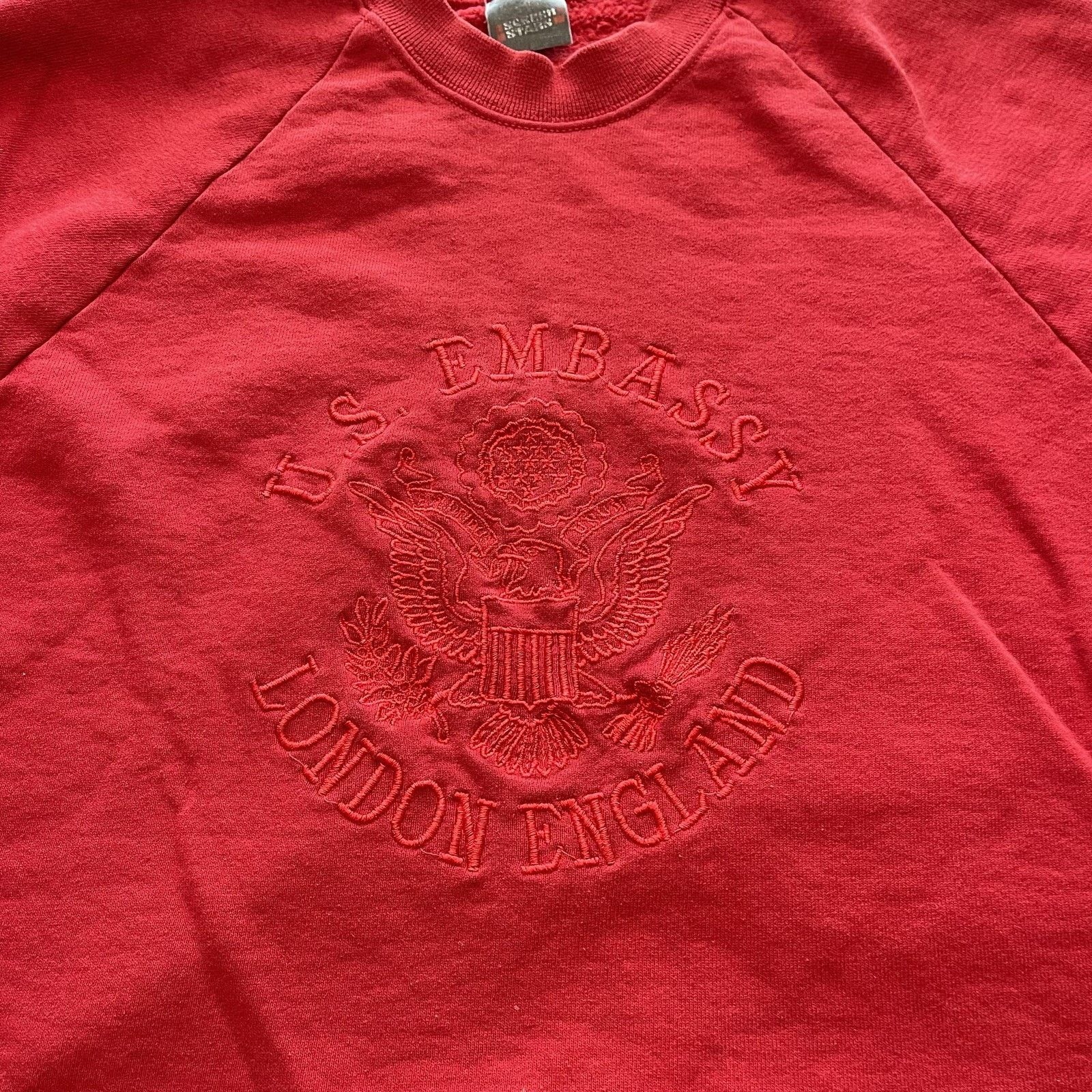 Vintage Vitg Screen Stars Sweatshirt XL US Embassy London Crewneck Size US XL / EU 56 / 4 - 3 Thumbnail