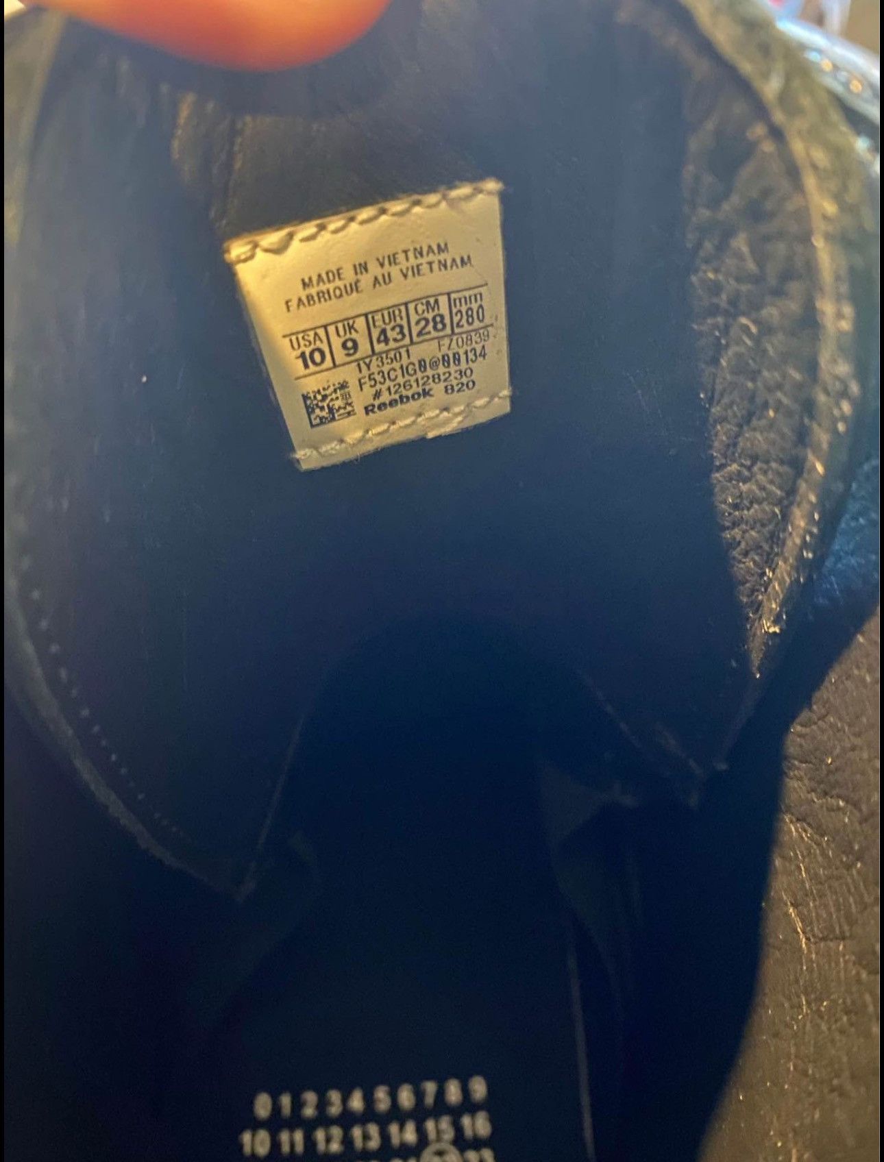 Maison Margiela × Reebok Maison Margiela x Instapump Fury Tabi Size US 11 / EU 44 - 8 Thumbnail