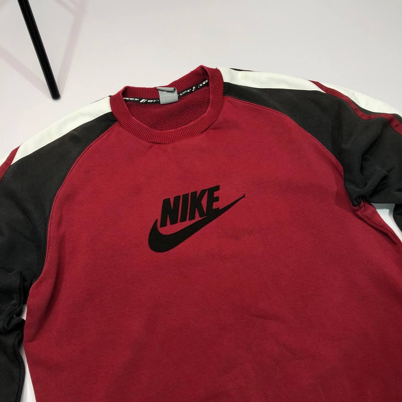 Nike × Vintage Vintage Nike Sweatshirt centre logo Size US XL / EU 56 / 4 - 4 Thumbnail