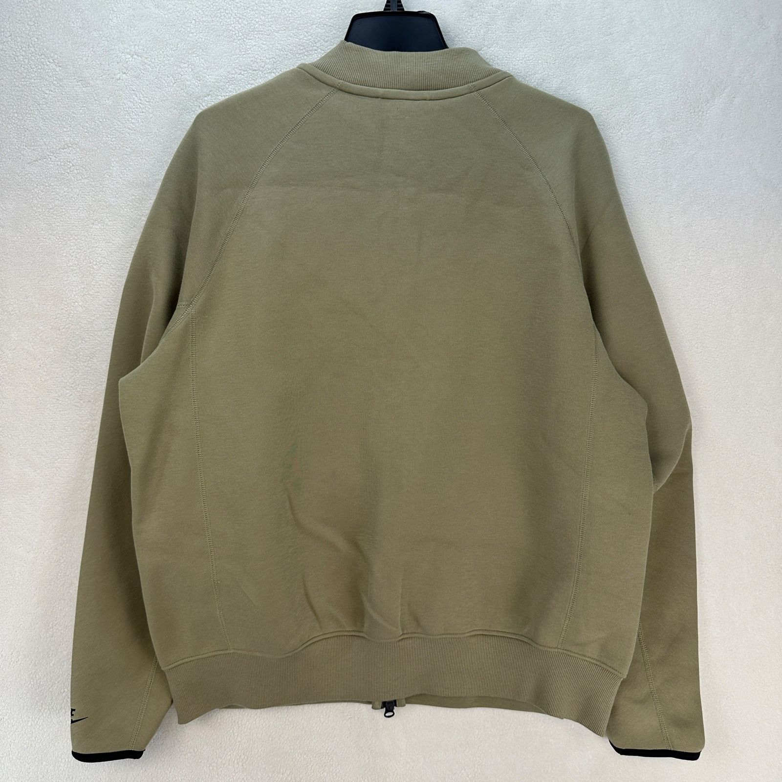 Nike NIKE MEN'S LARGE SPORTSWEAR TECH FLEECE BOMBER JACKET OLIVE Size US L / EU 52-54 / 3 - 2 Thumbnail