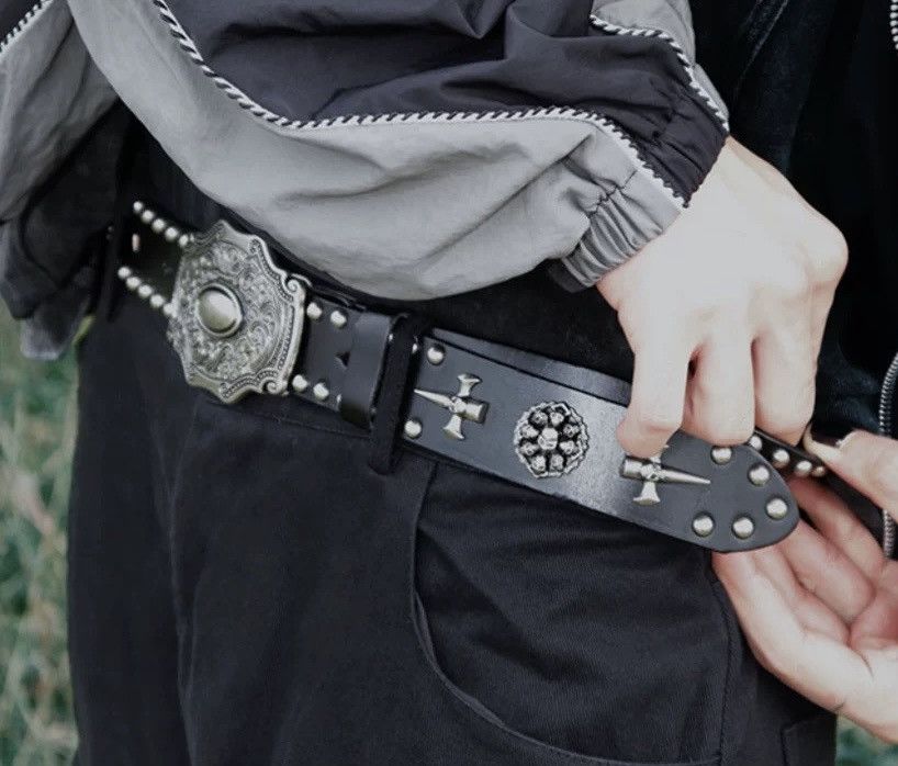 Japanese Brand × Vintage Avant garde punk rock rivet studded buckle leather belt Size ONE SIZE - 3 Thumbnail