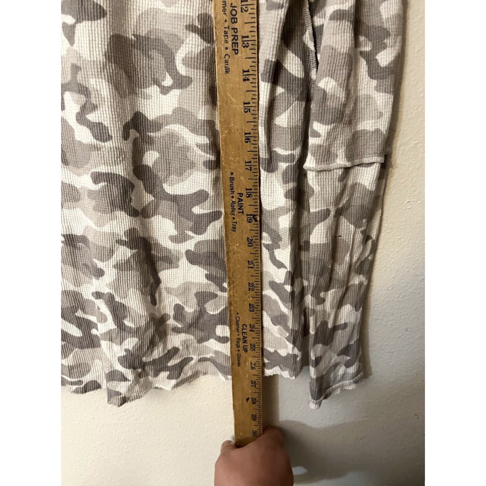 Vintage KENSIE Sweatshirt Women CAMO-PRINT Pullover Crew Neck 1/4 Zip Gray Medium Size M / US 6-8 / IT 42-44 - 4 Thumbnail