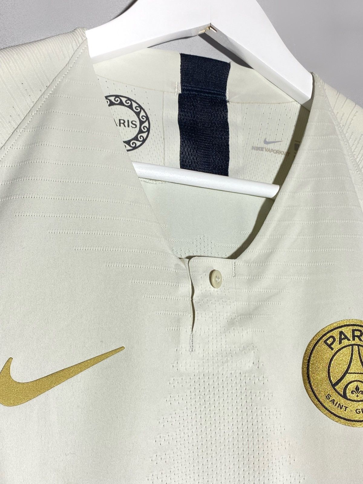 Nike Nike Vaporknit PSG Paris Saint Germain 2018/19 Away Jersey Size US S / EU 44-46 / 1 - 4 Thumbnail