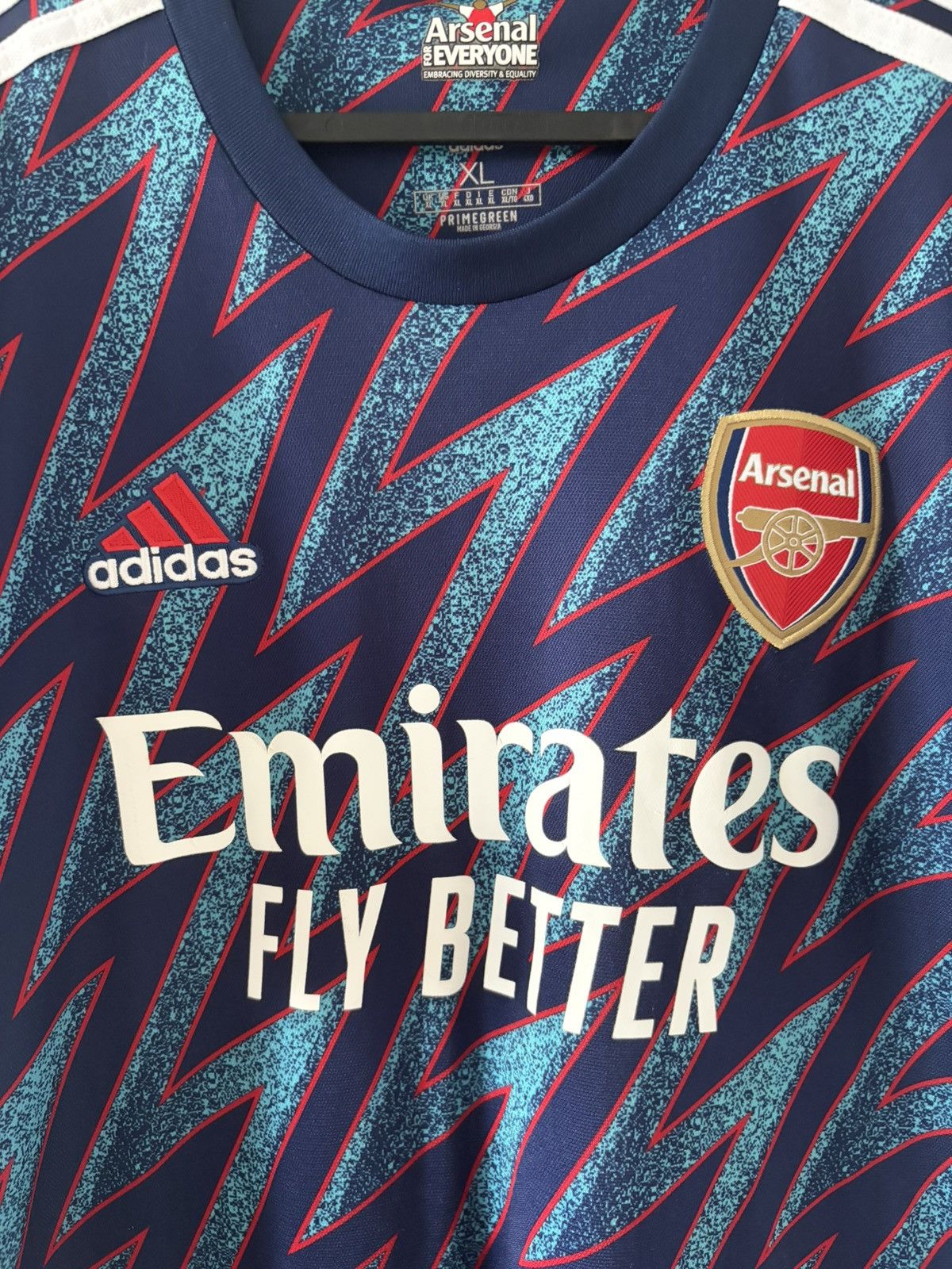 Arsenal adidas 2021/2022 trzecia — zdjęcie 2