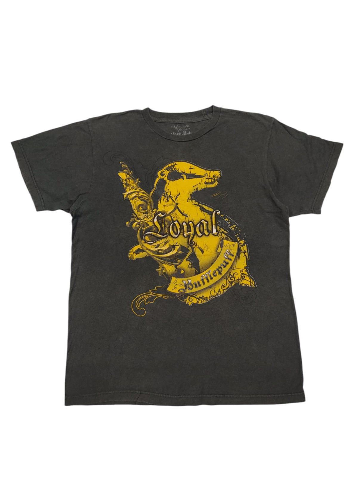 Universal Studios Wizarding World Of Harry Potter Loyal Mufflepuff T-Shirt Size US M / EU 48-50 / 2 - 1 Thumbnail