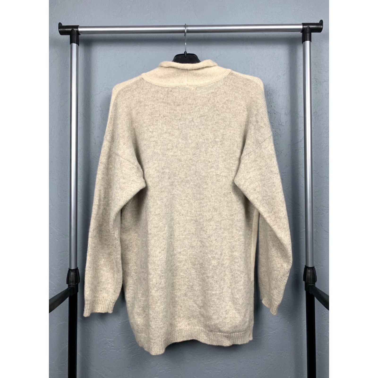 Vintage RARE Iceberg Soviet Union Vintage Mens Wool Knit Sweater Size L Beige Crew Neck Pullover Knit Wool 56 cm 72 cm 74 cm Mens Size US L / EU 52-54 / 3 - 8 Thumbnail