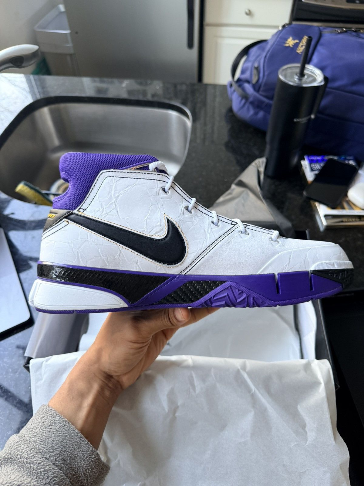 Nike Kobe 1 Protro 81 point Game - Size 12 Size US 12 / EU 45 - 4 Thumbnail