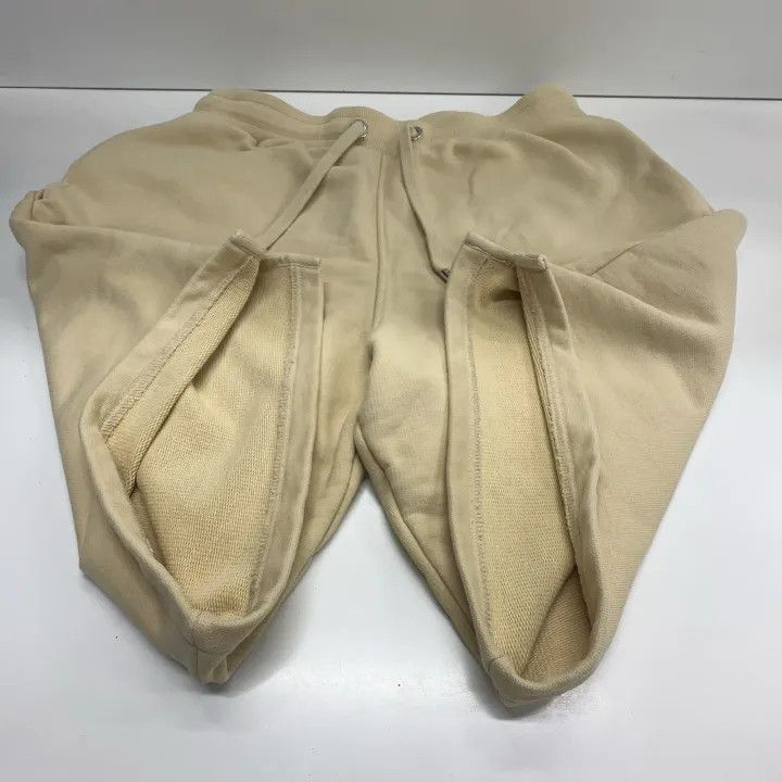 AMI AMIPARIS SS23 Beige Logo Embroidered Casual Shorts -2508 Size US 30 / EU 46 - 8 Thumbnail