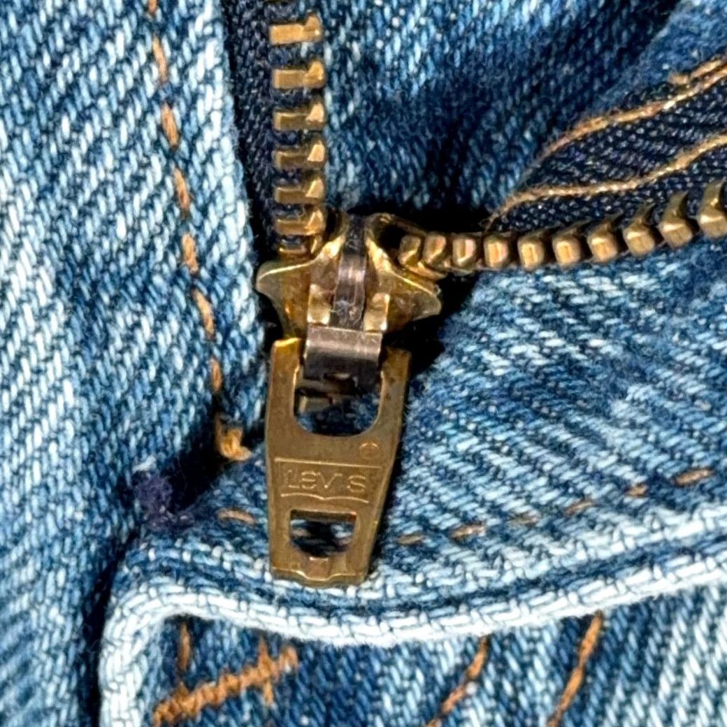 Levi's VINTAGE Levi's Jeans Womens 28x31 11 MED Blue 512 Light Slim Tapered USA 90s Mens/Womens Size 28" / US 6 / IT 42 - 5 Thumbnail