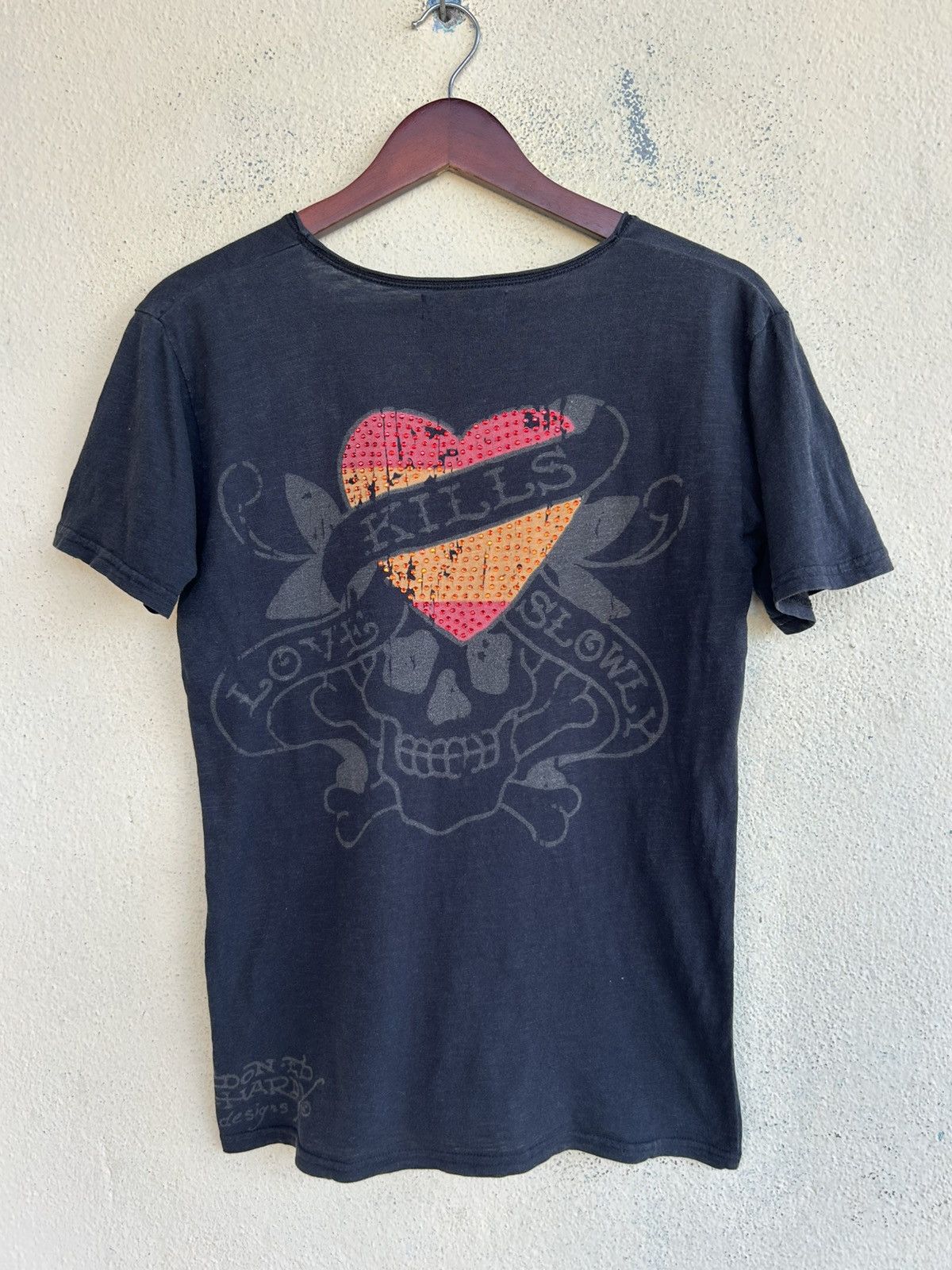 Ed Hardy Love Kills Slowly Ibiza Tshirt Size S / US 4 / IT 40 - 1 Thumbnail