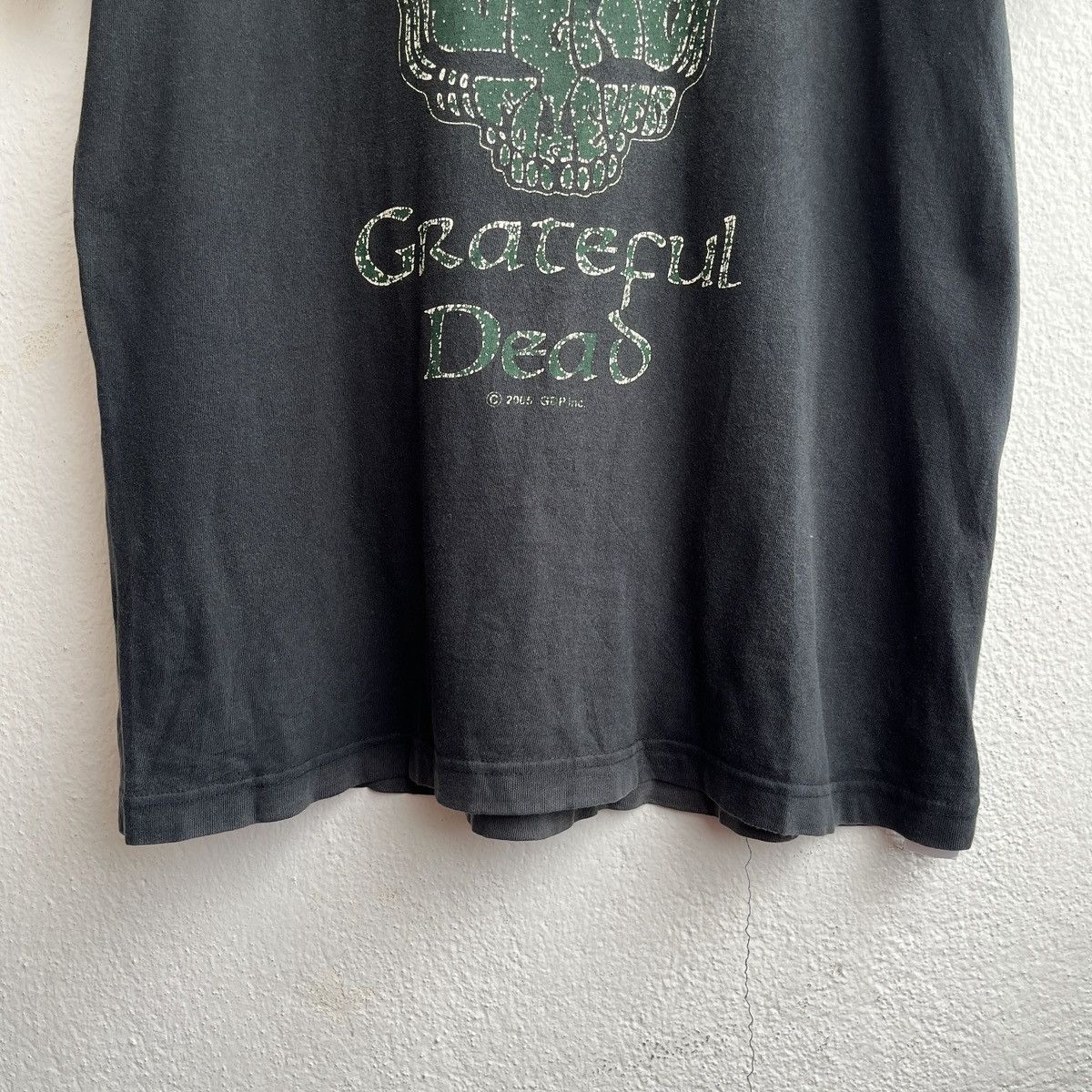 Grateful Dead VINTAGE Y2K GRATEFUL DEAD ROCK TEES COPYRIGHT 2005 TSHIRT Size US M / EU 48-50 / 2 - 12 Thumbnail