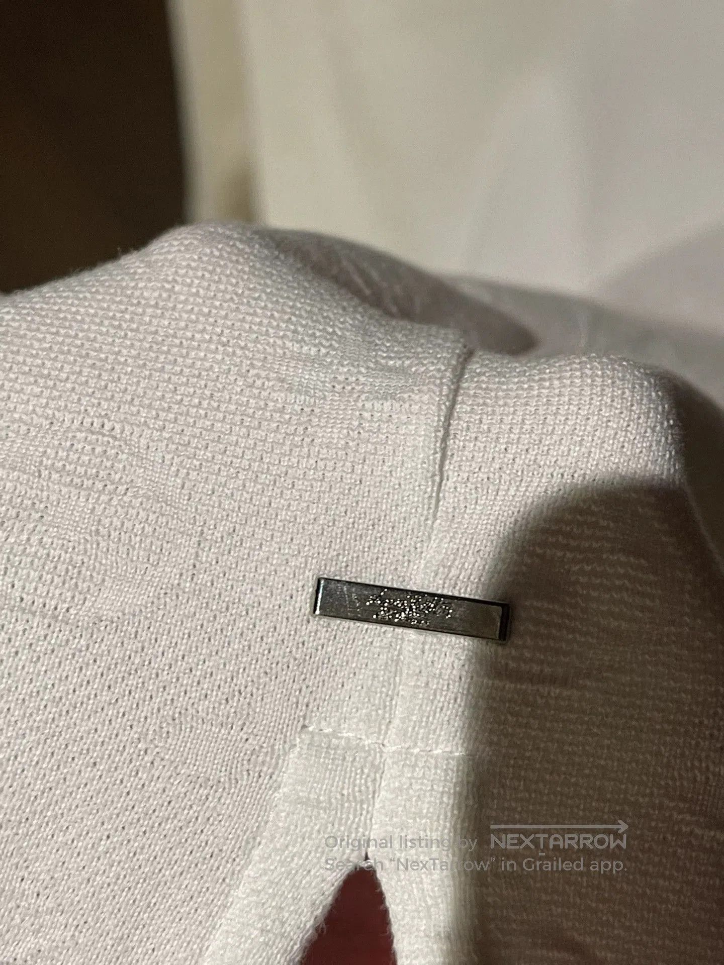 Louis Vuitton louis vuitton classic logo short sleeve shirt. Size US XL / EU 56 / 4 - 5 Thumbnail