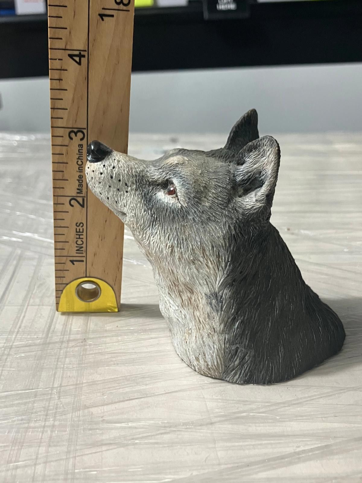 Other Realistic Wolf Head Sculpture - Detailed Animal Figurine Size ONE SIZE - 5 Thumbnail