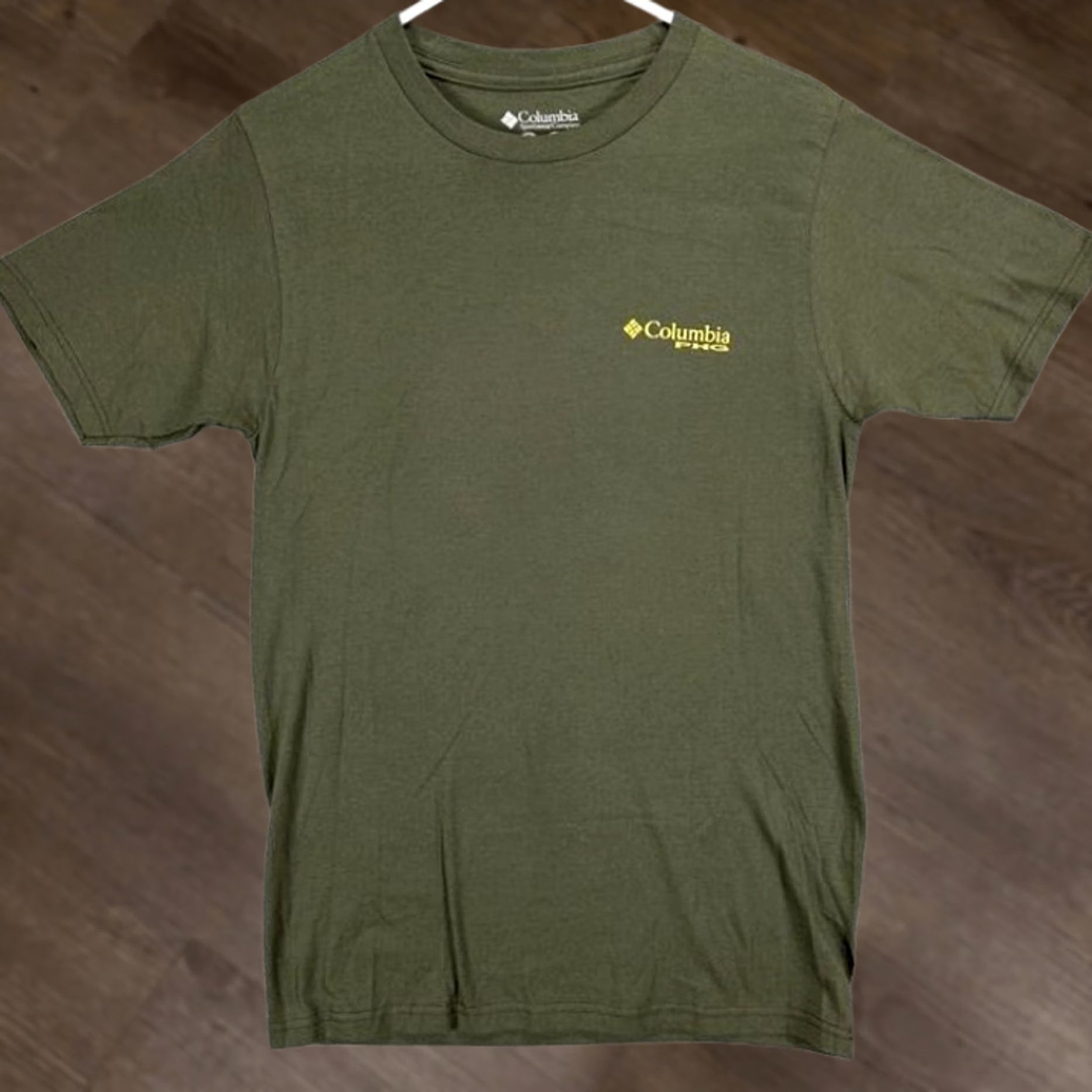 Vintage Columbia T-Shirt Mens Small Green PHG Graphic Print Crew Neck Short Sleeve Outdoor 100% Cotton New Size US S / EU 44-46 / 1 - 1 Thumbnail