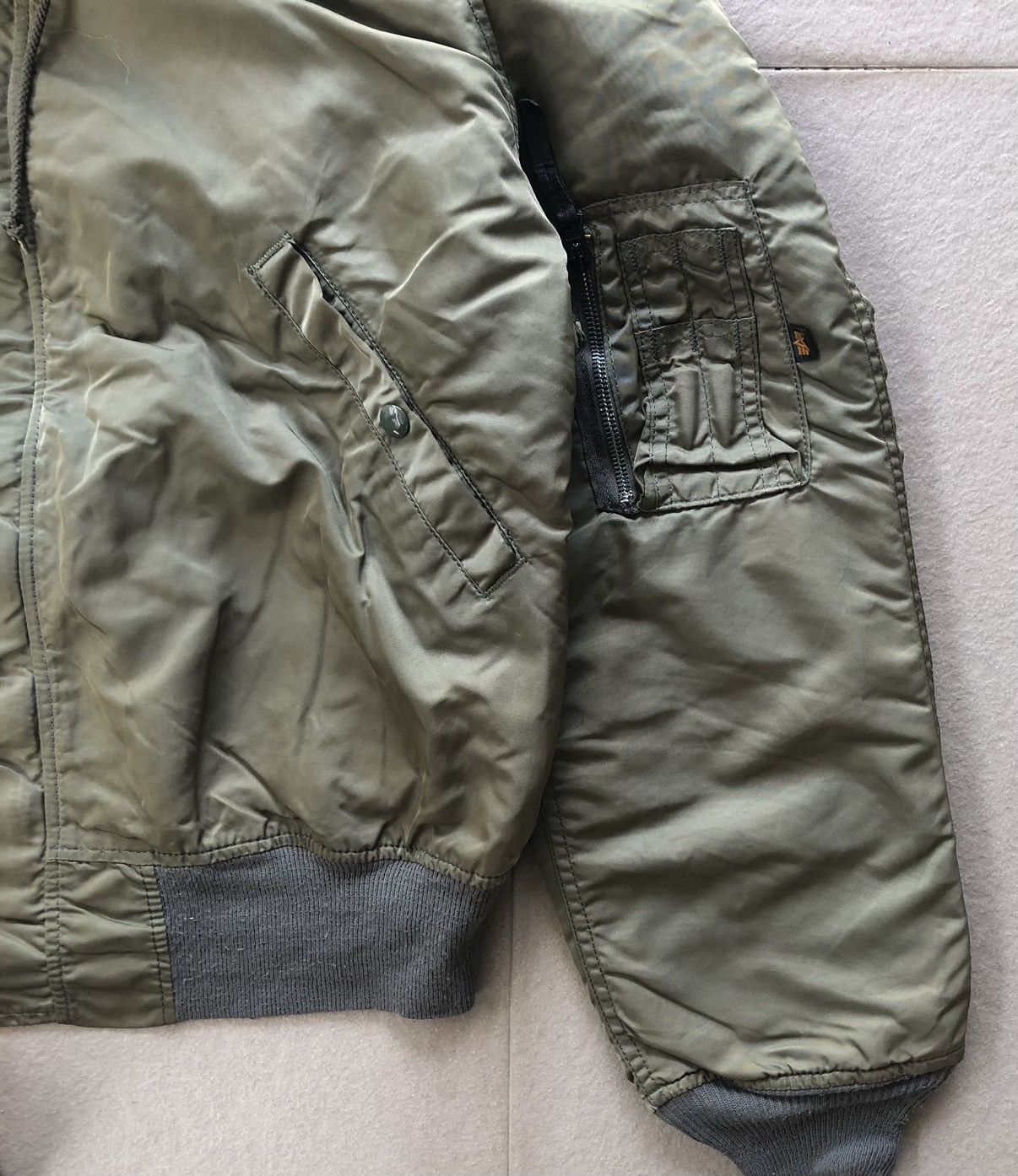 Alpha Industries Alpha industrie with faux fur hood N-2B Size US M / EU 48-50 / 2 - 3 Thumbnail