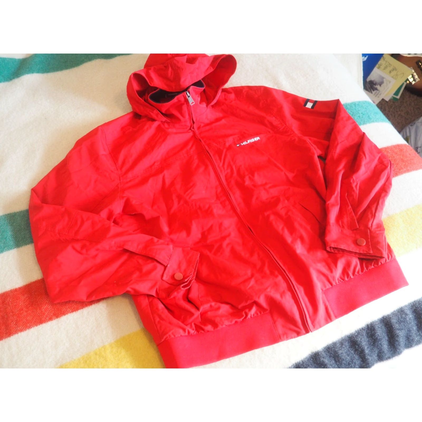 Tommy Hilfiger TOMMY HILFIGER Red Hooded Nylon Jacket Zip Logo FLAG Mens Large L EUC Jacket Mens Red Hooded Nylon Zip Logo Flag Size US M / EU 48-50 / 2 - 2 Thumbnail