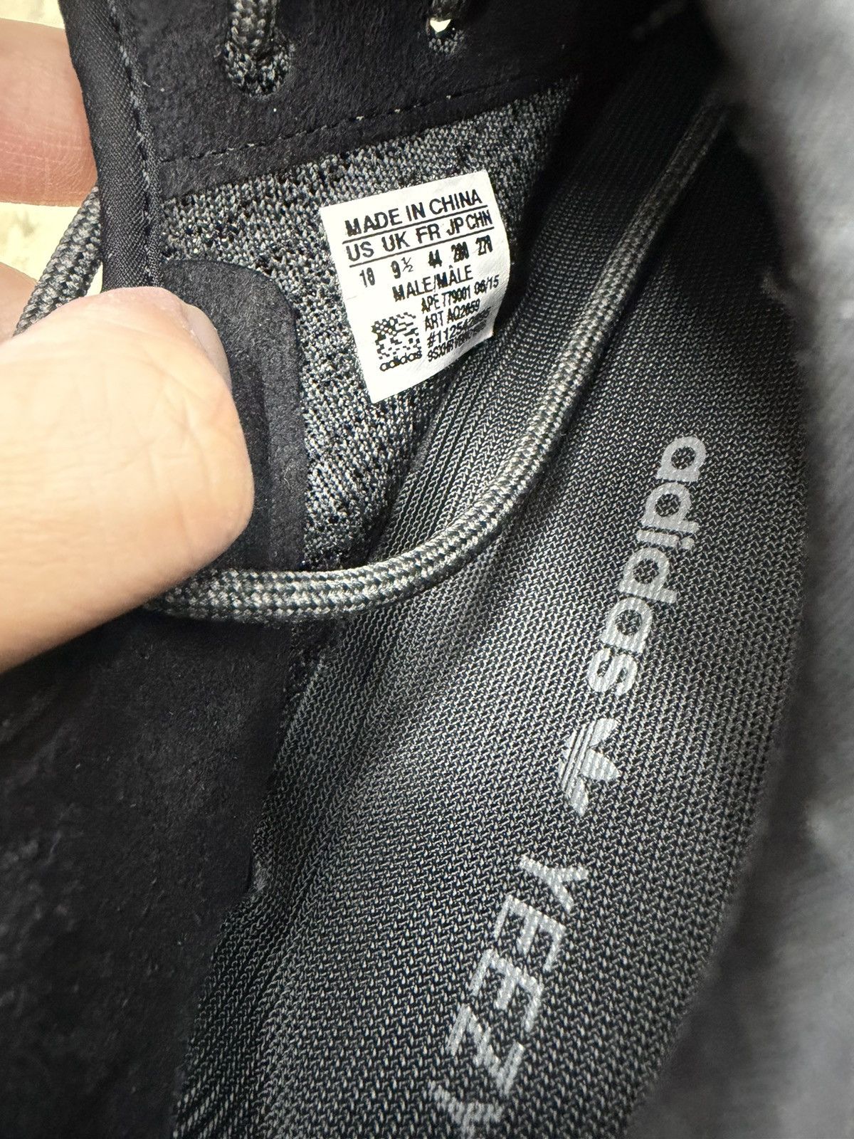Yeezy Yeezy 350 Boost Pirate Black OG Size US 10 / EU 43 - 7 Thumbnail