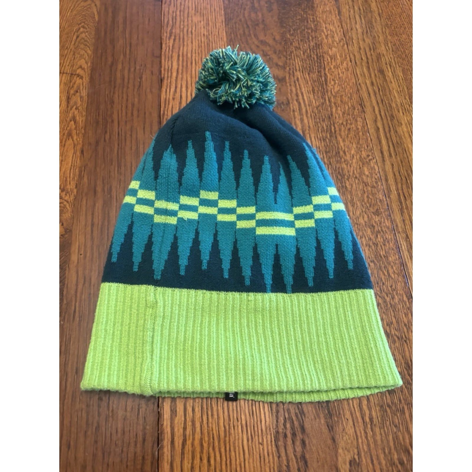 Patagonia Patagonia Beanie Men Green Geometric Winter Pattern Hat One Size Mens Size ONE SIZE - 2 Thumbnail