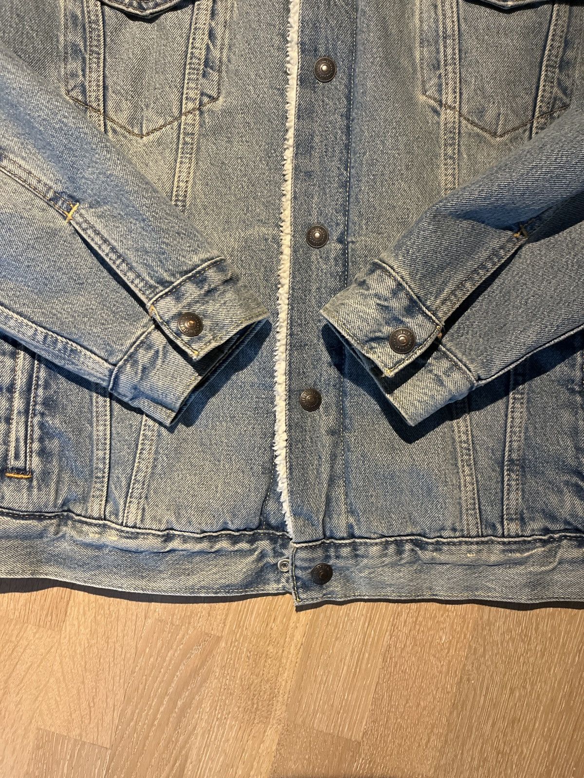 Levi's Levis Sherpa Trucker Jacket Light wash Size US XL / EU 56 / 4 - 3 Thumbnail
