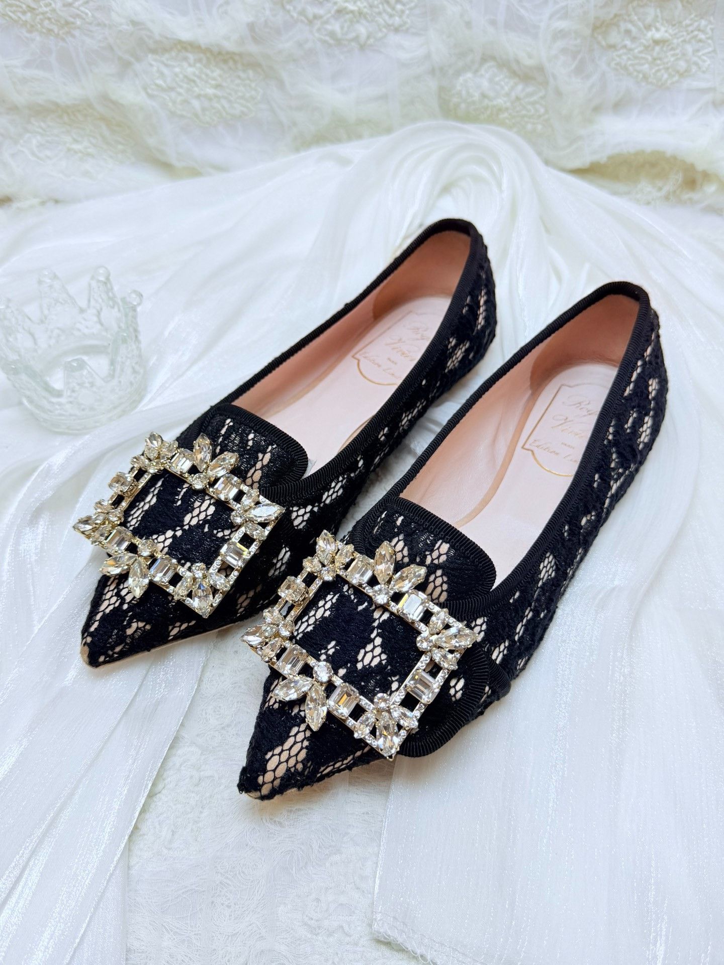 Roger Vivier Roger Vivier Retro Black Lowtop Sneakers us_5-5 Women Size US 5.5 / IT 35.5 - 1 Thumbnail