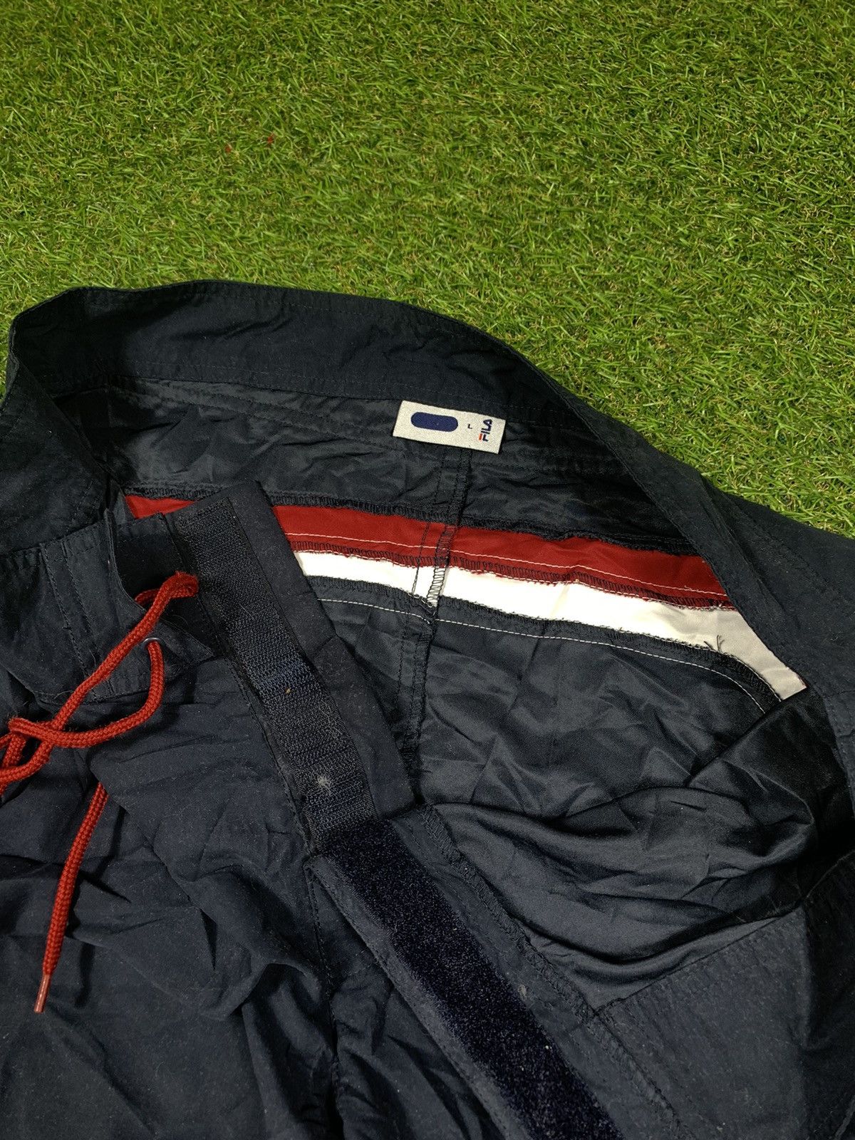 Fila Vintage 90s Fila shorts streetwear y2k style size L Size US 34 / EU 50 - 3 Thumbnail