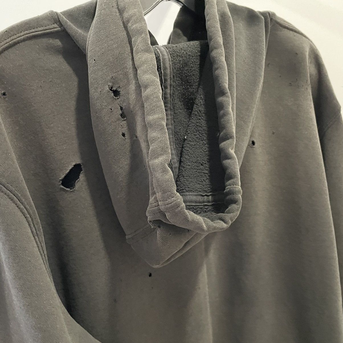 Carhartt × Unsound Rags × Vintage vintage carhartt hoodie thrashed distressed Size US L / EU 52-54 / 3 - 4 Thumbnail