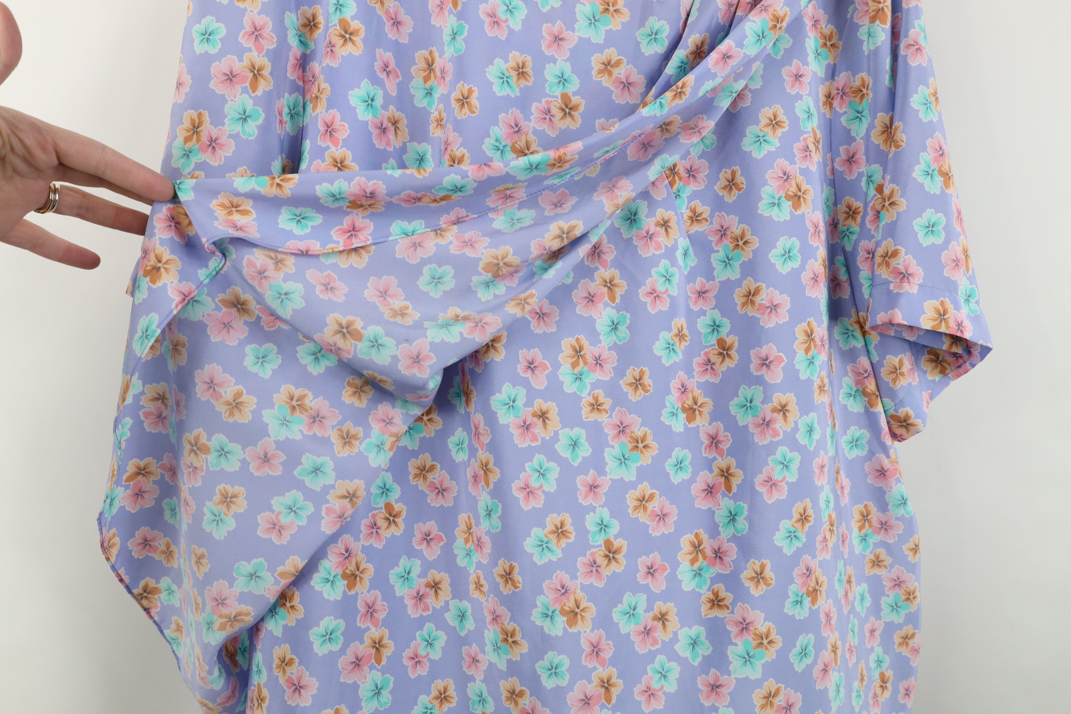 Vintage Vintage 90s Streetwear Over Print Short Sleeve Shirt Top USA Size M / US 6-8 / IT 42-44 - 5 Thumbnail